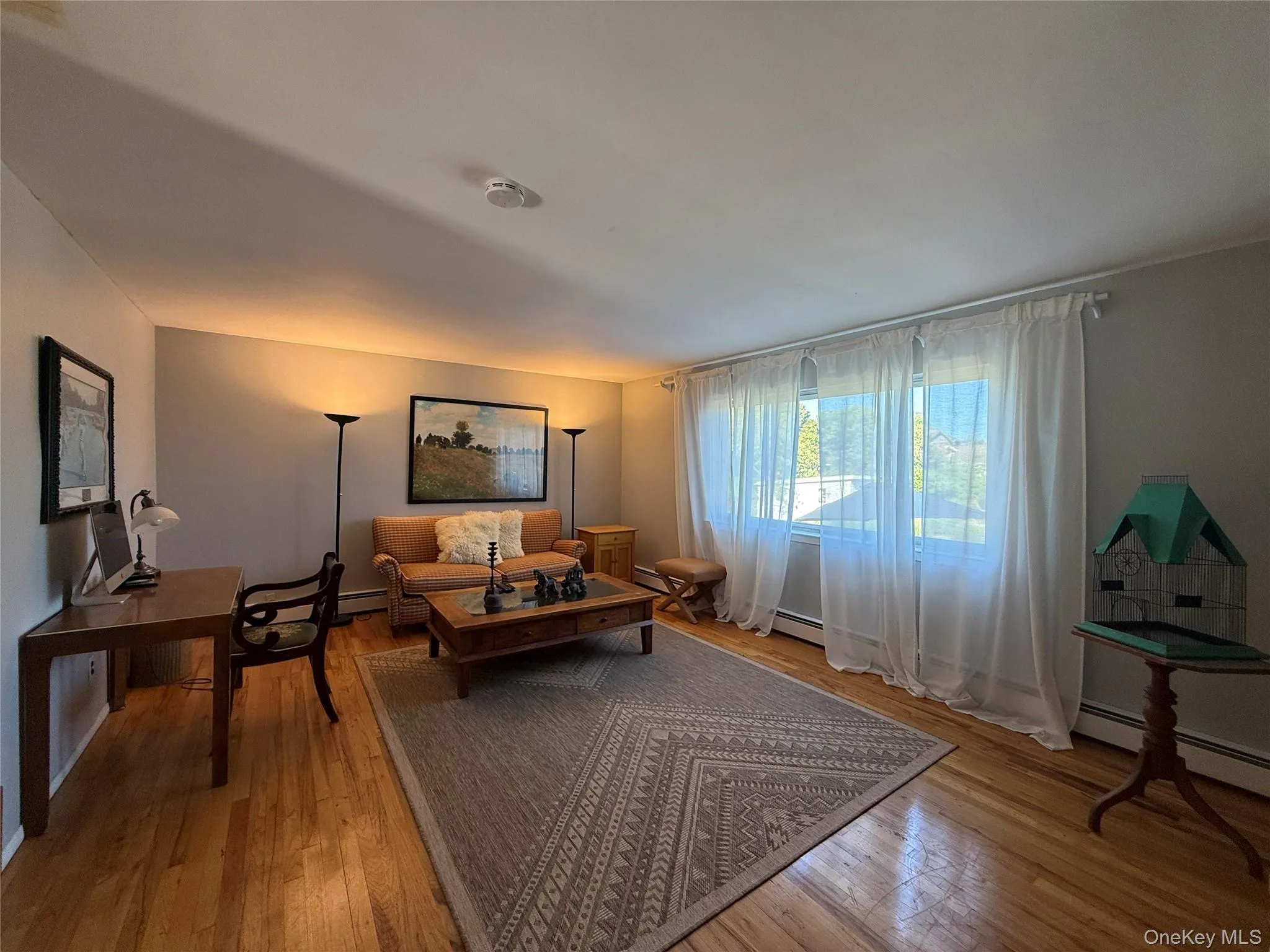 250 Oneck Lane, Southampton, NY, 5 Bedrooms Bedrooms, 12 Rooms Rooms,2 BathroomsBathrooms,Residential Lease,For Rent,Oneck,0,1002341 250 Oneck Lane, Southampton, NY, 5 Bedrooms Bedrooms, 12 Rooms Rooms,2 BathroomsBathrooms,Residential Lease,For Rent,Oneck,0,1002341