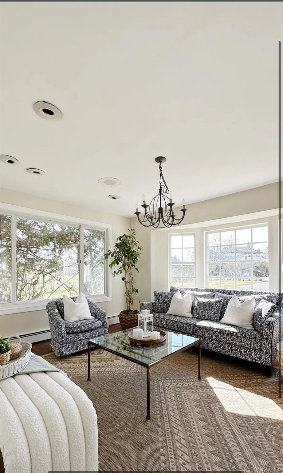 250 Oneck Lane, Southampton, NY, 5 Bedrooms Bedrooms, 12 Rooms Rooms,2 BathroomsBathrooms,Residential Lease,For Rent,Oneck,0,1002341 250 Oneck Lane, Southampton, NY, 5 Bedrooms Bedrooms, 12 Rooms Rooms,2 BathroomsBathrooms,Residential Lease,For Rent,Oneck,0,1002341