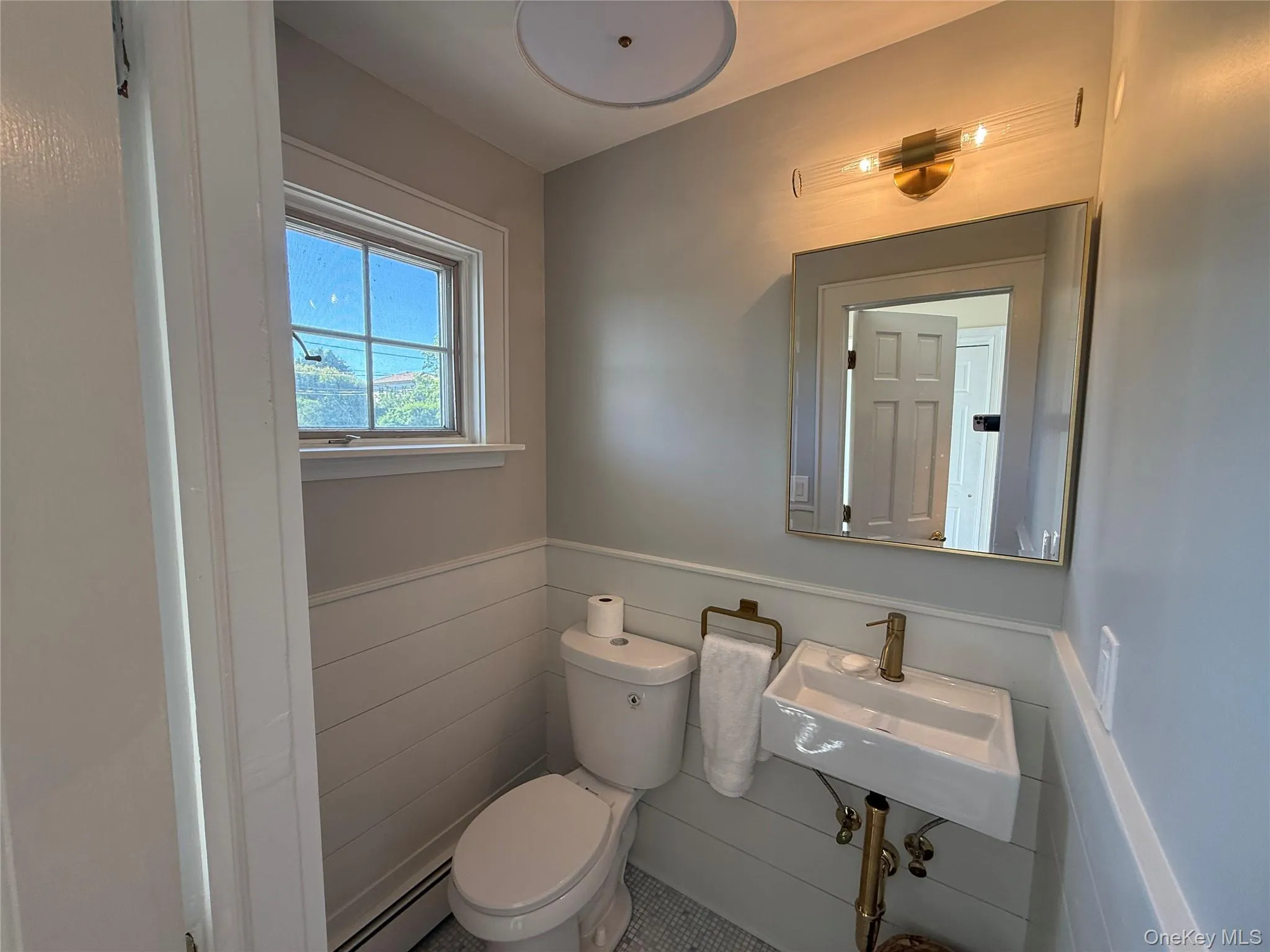 250 Oneck Lane, Southampton, NY, 5 Bedrooms Bedrooms, 12 Rooms Rooms,2 BathroomsBathrooms,Residential Lease,For Rent,Oneck,0,1002341 250 Oneck Lane, Southampton, NY, 5 Bedrooms Bedrooms, 12 Rooms Rooms,2 BathroomsBathrooms,Residential Lease,For Rent,Oneck,0,1002341