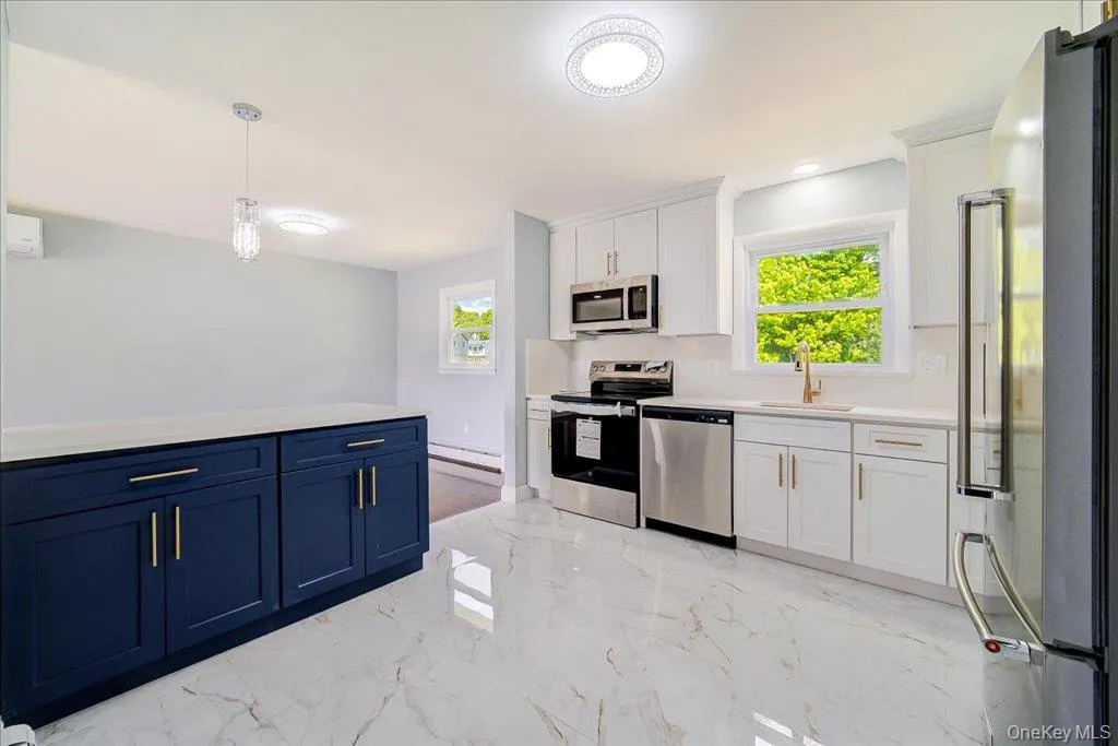 29 Beth Drive, Middletown, NY, 4 Bedrooms Bedrooms, 8 Rooms Rooms,2 BathroomsBathrooms,Residential,For Rent,Beth,0,1002343 29 Beth Drive, Middletown, NY, 4 Bedrooms Bedrooms, 8 Rooms Rooms,2 BathroomsBathrooms,Residential,For Rent,Beth,0,1002343