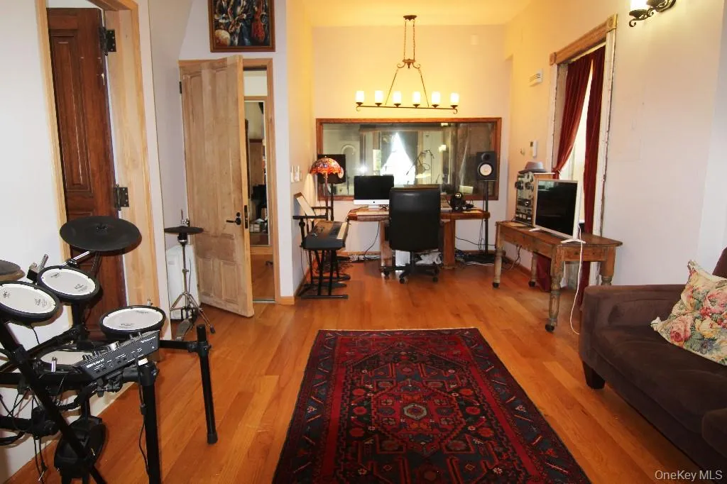 529 Manhattan Avenue, New York, NY, 5 Bedrooms Bedrooms, 9 Rooms Rooms,3 BathroomsBathrooms,Residential Sale,For Rent,Manhattan,0,1002344 529 Manhattan Avenue, New York, NY, 5 Bedrooms Bedrooms, 9 Rooms Rooms,3 BathroomsBathrooms,Residential Sale,For Rent,Manhattan,0,1002344