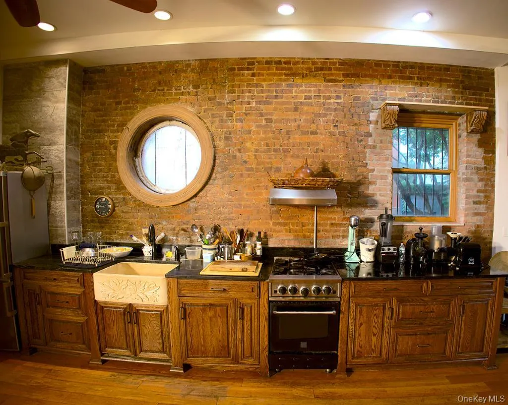 529 Manhattan Avenue, New York, NY, 5 Bedrooms Bedrooms, 9 Rooms Rooms,3 BathroomsBathrooms,Residential Sale,For Rent,Manhattan,0,1002344 529 Manhattan Avenue, New York, NY, 5 Bedrooms Bedrooms, 9 Rooms Rooms,3 BathroomsBathrooms,Residential Sale,For Rent,Manhattan,0,1002344