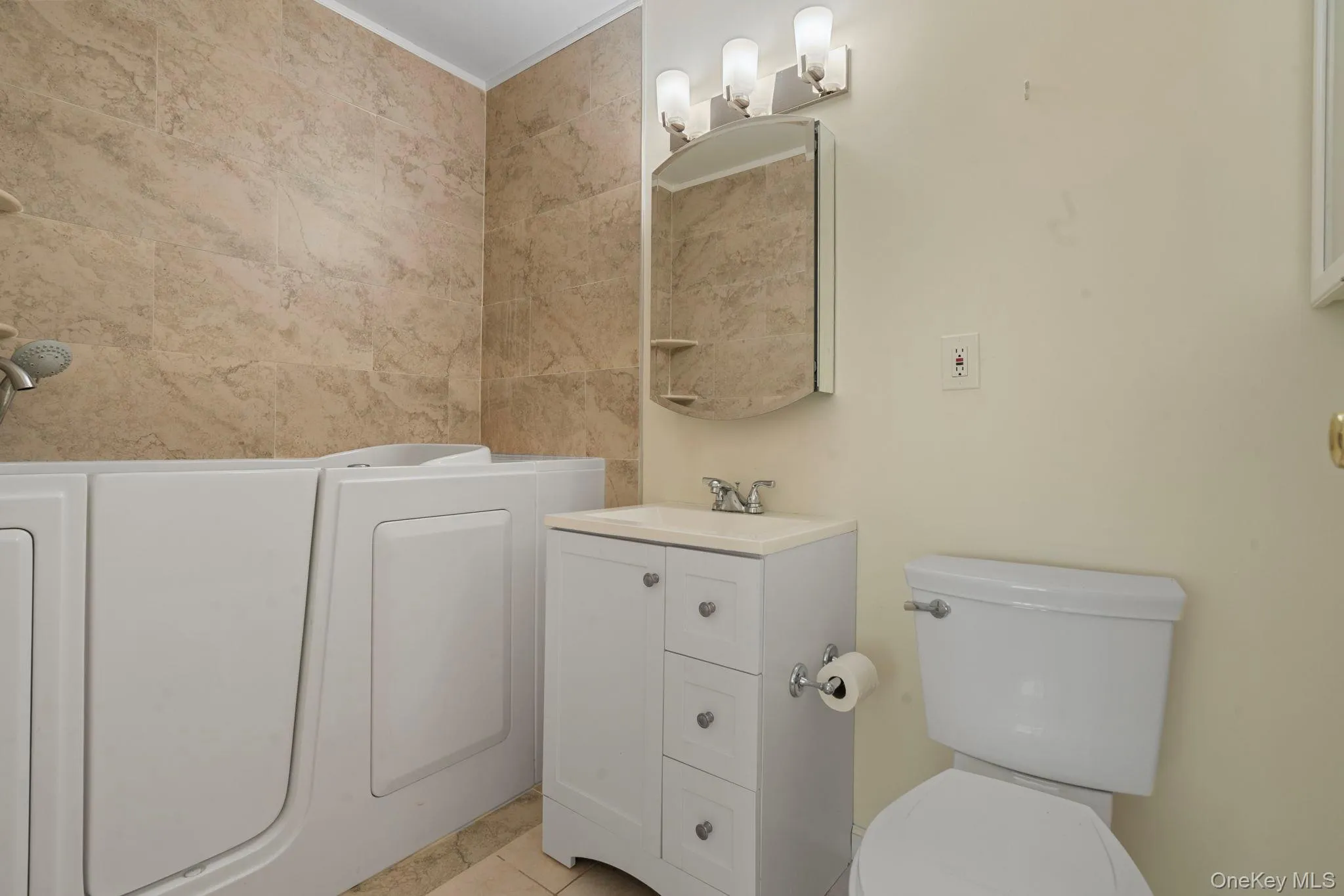 54 School Street, Hempstead, NY, 1 Bedroom Bedrooms, 4 Rooms Rooms,1 BathroomBathrooms,Residential Lease,For Rent,School,0,1002348 54 School Street, Hempstead, NY, 1 Bedroom Bedrooms, 4 Rooms Rooms,1 BathroomBathrooms,Residential Lease,For Rent,School,0,1002348