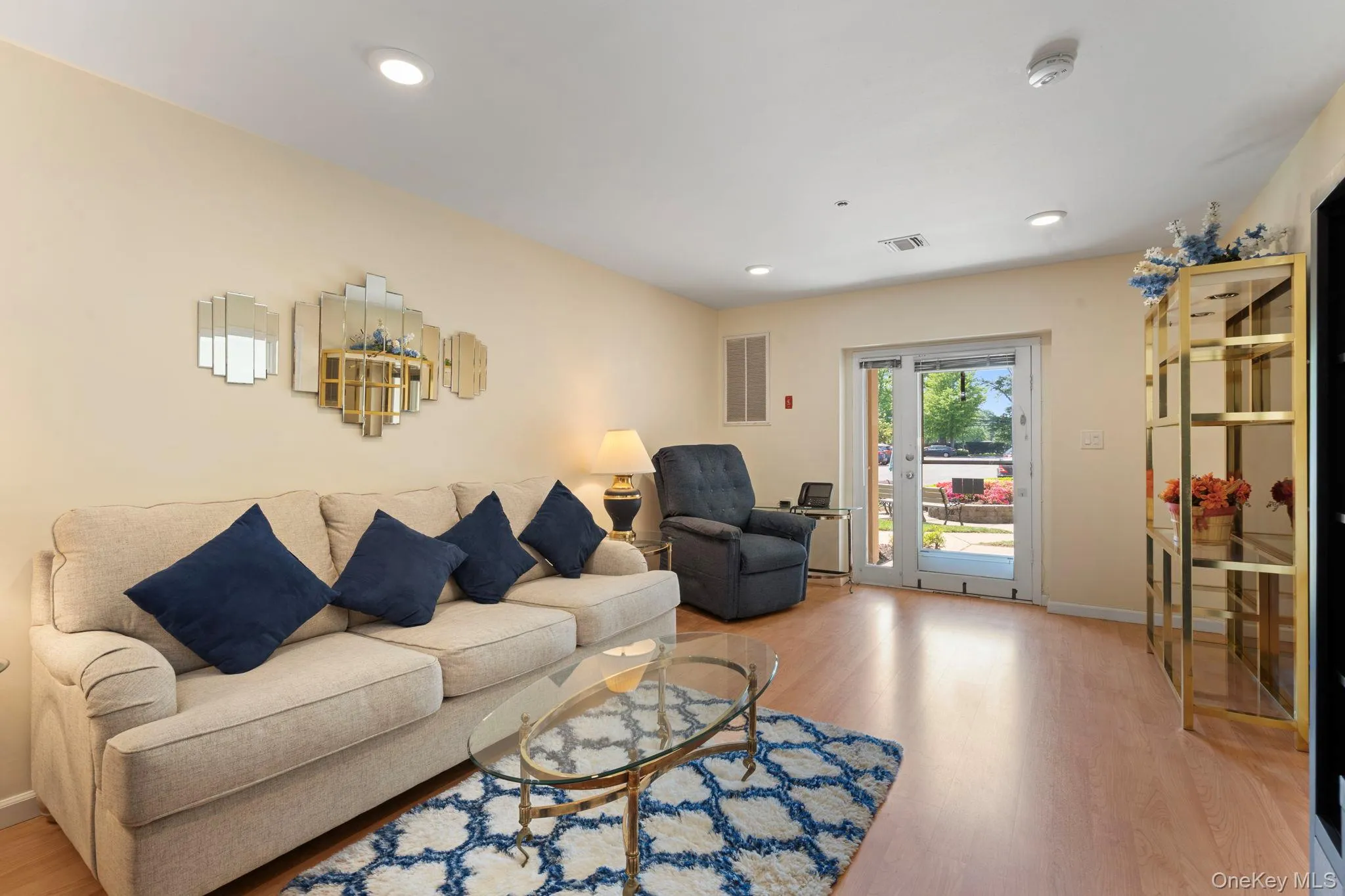 54 School Street, Hempstead, NY, 1 Bedroom Bedrooms, 4 Rooms Rooms,1 BathroomBathrooms,Residential Lease,For Rent,School,0,1002348 54 School Street, Hempstead, NY, 1 Bedroom Bedrooms, 4 Rooms Rooms,1 BathroomBathrooms,Residential Lease,For Rent,School,0,1002348