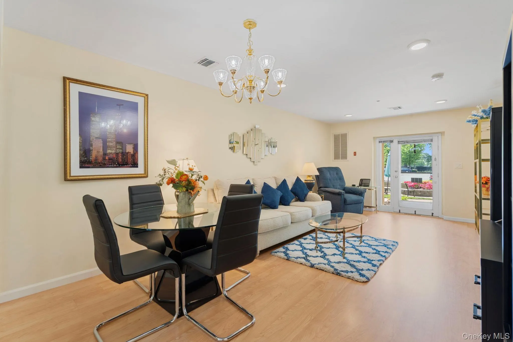 54 School Street, Hempstead, NY, 1 Bedroom Bedrooms, 4 Rooms Rooms,1 BathroomBathrooms,Residential Lease,For Rent,School,0,1002348 54 School Street, Hempstead, NY, 1 Bedroom Bedrooms, 4 Rooms Rooms,1 BathroomBathrooms,Residential Lease,For Rent,School,0,1002348