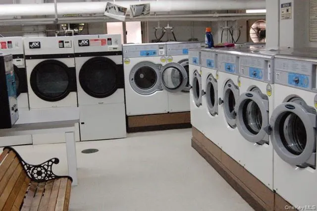39-65 52 St., New York, NY, 1 Bedroom Bedrooms, 3 Rooms Rooms,1 BathroomBathrooms,Residential,For Rent,52 St.,0,1002351 39-65 52 St., New York, NY, 1 Bedroom Bedrooms, 3 Rooms Rooms,1 BathroomBathrooms,Residential,For Rent,52 St.,0,1002351