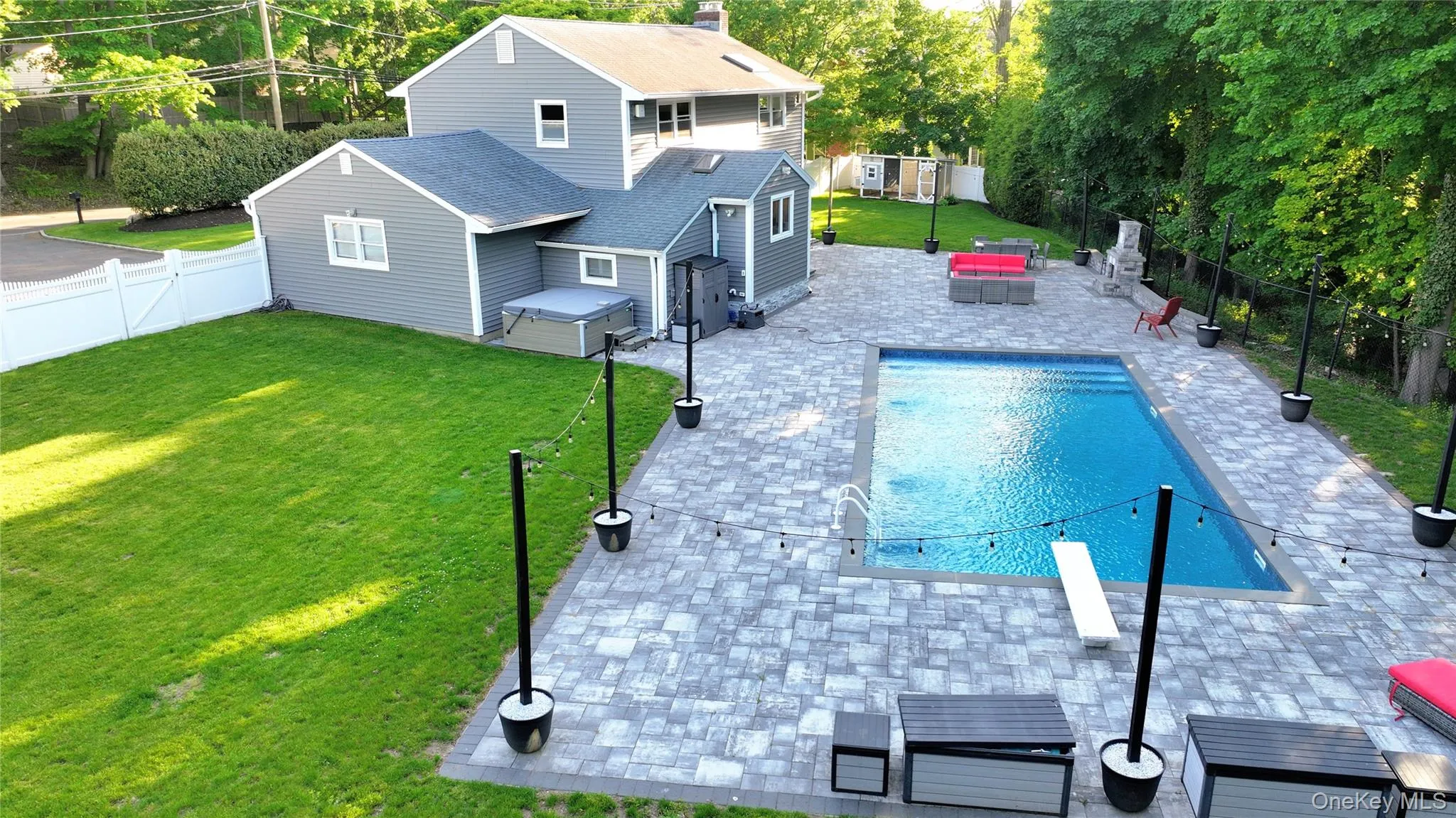 522 Moriches Road, Smithtown, NY, 5 Bedrooms Bedrooms, 8 Rooms Rooms,1 BathroomBathrooms,Residential Sale,For Rent,Moriches,0,1002355 522 Moriches Road, Smithtown, NY, 5 Bedrooms Bedrooms, 8 Rooms Rooms,1 BathroomBathrooms,Residential Sale,For Rent,Moriches,0,1002355