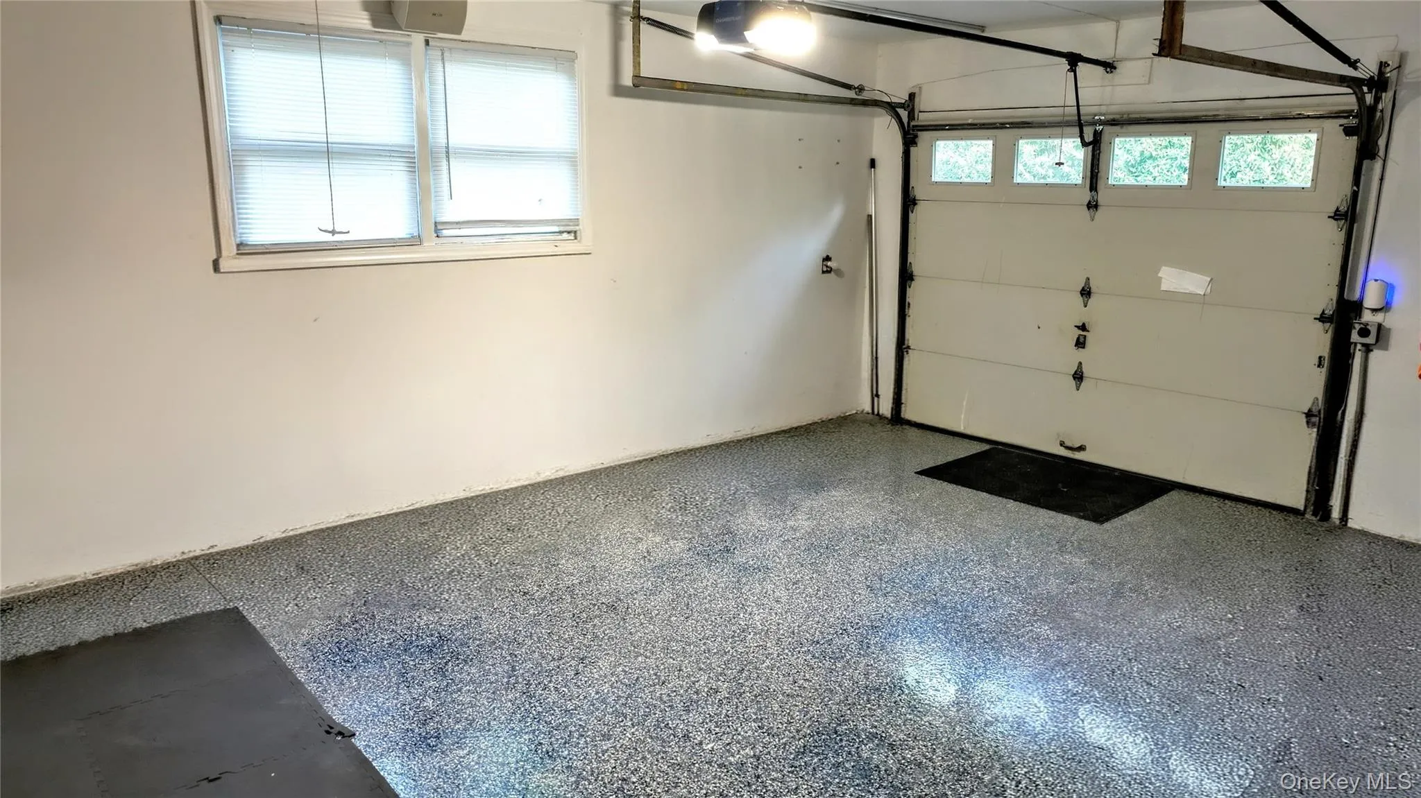522 Moriches Road, Smithtown, NY, 5 Bedrooms Bedrooms, 8 Rooms Rooms,1 BathroomBathrooms,Residential Sale,For Rent,Moriches,0,1002355 522 Moriches Road, Smithtown, NY, 5 Bedrooms Bedrooms, 8 Rooms Rooms,1 BathroomBathrooms,Residential Sale,For Rent,Moriches,0,1002355