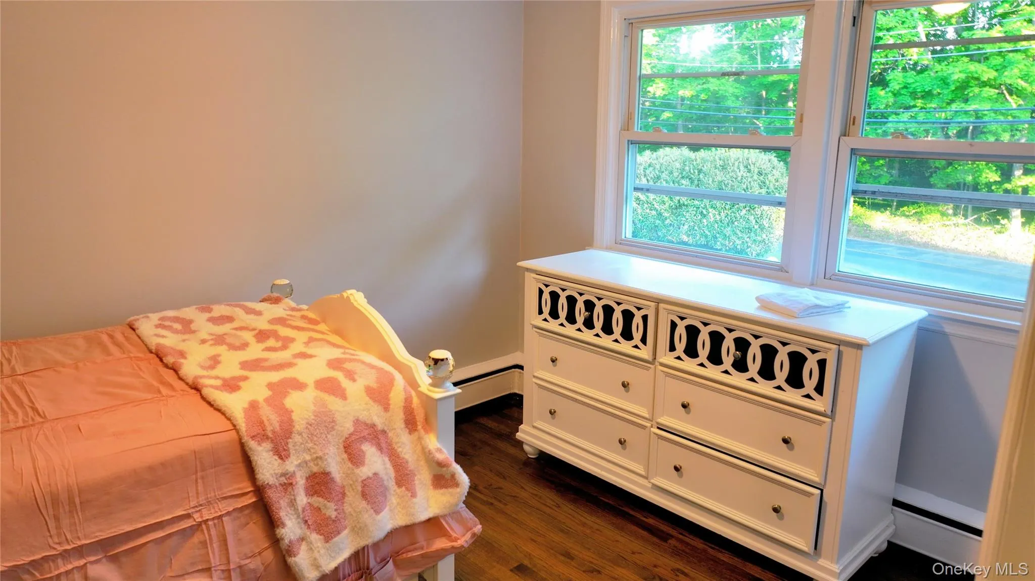 522 Moriches Road, Smithtown, NY, 5 Bedrooms Bedrooms, 8 Rooms Rooms,1 BathroomBathrooms,Residential Sale,For Rent,Moriches,0,1002355 522 Moriches Road, Smithtown, NY, 5 Bedrooms Bedrooms, 8 Rooms Rooms,1 BathroomBathrooms,Residential Sale,For Rent,Moriches,0,1002355