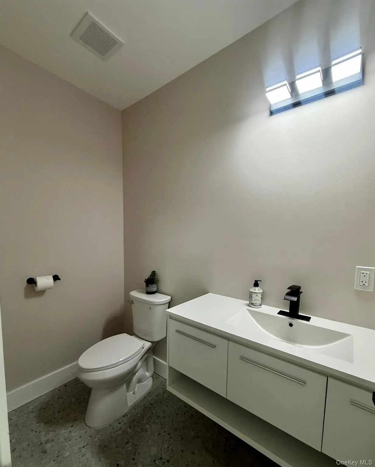 7 Frost Lane, Cornwall, NY, 3 Bedrooms Bedrooms, 9 Rooms Rooms,2 BathroomsBathrooms,Residential,For Rent,Frost,0,1002360 7 Frost Lane, Cornwall, NY, 3 Bedrooms Bedrooms, 9 Rooms Rooms,2 BathroomsBathrooms,Residential,For Rent,Frost,0,1002360