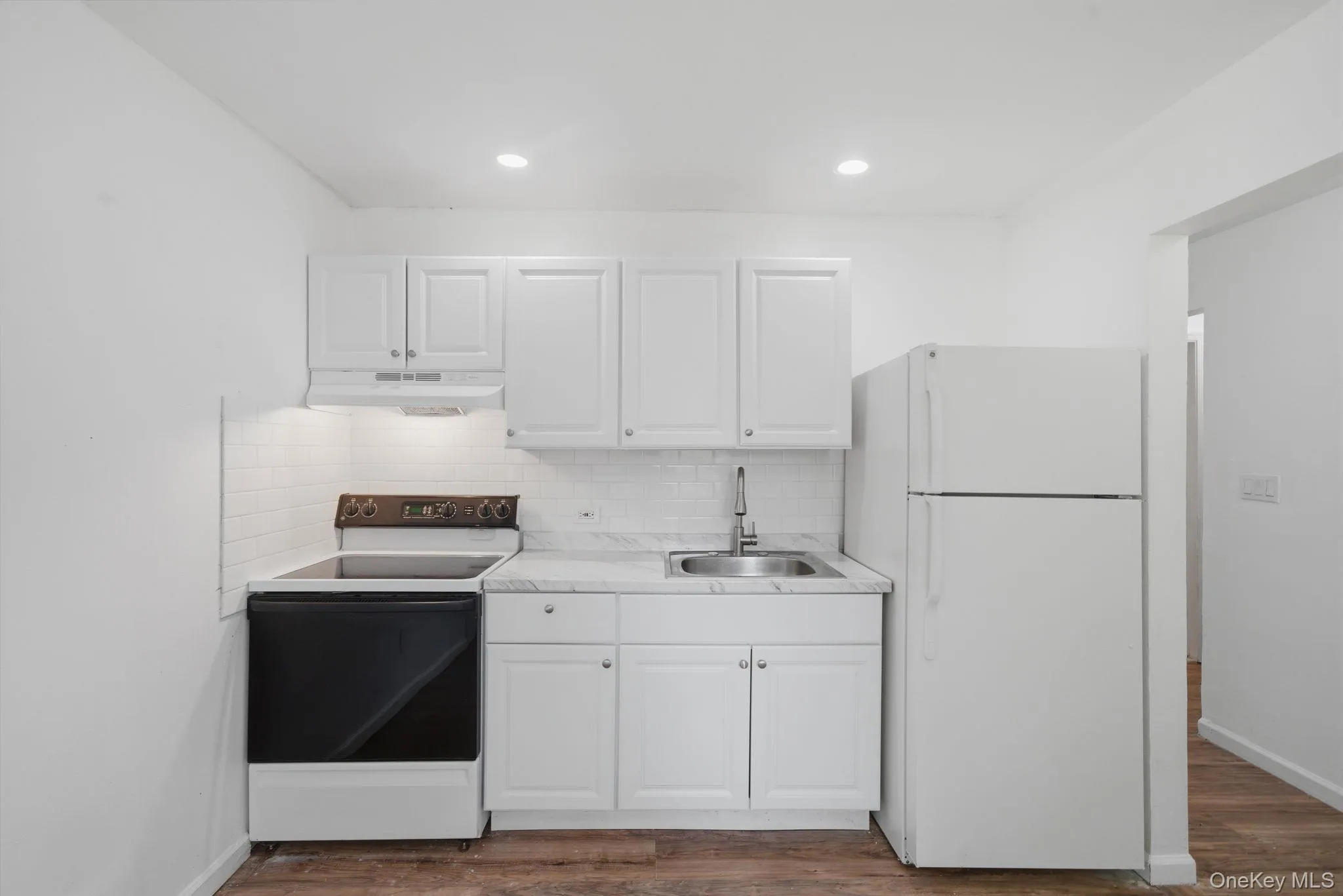 113 Huguenot Drive, Brookhaven, NY, 3 Bedrooms Bedrooms, 5 Rooms Rooms,1 BathroomBathrooms,Residential,For Rent,Huguenot,0,1002362 113 Huguenot Drive, Brookhaven, NY, 3 Bedrooms Bedrooms, 5 Rooms Rooms,1 BathroomBathrooms,Residential,For Rent,Huguenot,0,1002362