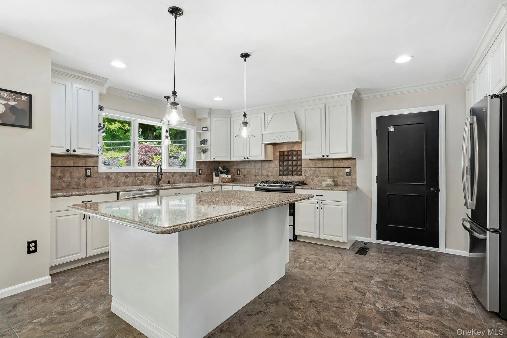 Gas cooking and ample counter space will make meal prep a breeze. Gas cooking and ample counter space will make meal prep a breeze.