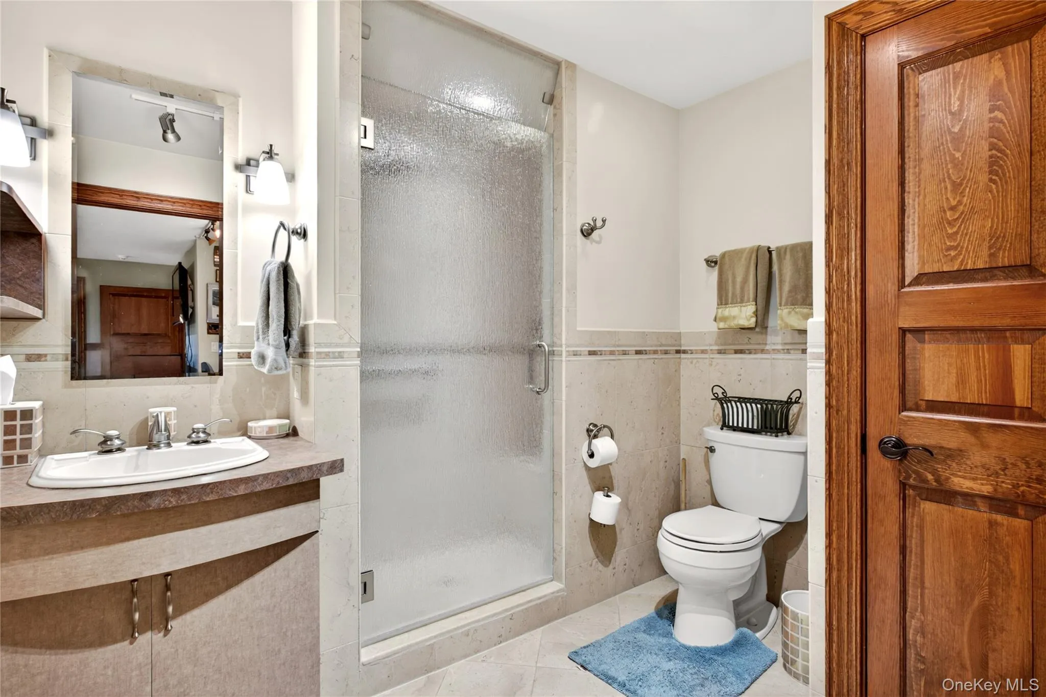 12 Avon Lane, North Hempstead, NY, 6 Bedrooms Bedrooms, 10 Rooms Rooms,4 BathroomsBathrooms,Residential,For Rent,Avon,0,1002375 12 Avon Lane, North Hempstead, NY, 6 Bedrooms Bedrooms, 10 Rooms Rooms,4 BathroomsBathrooms,Residential,For Rent,Avon,0,1002375