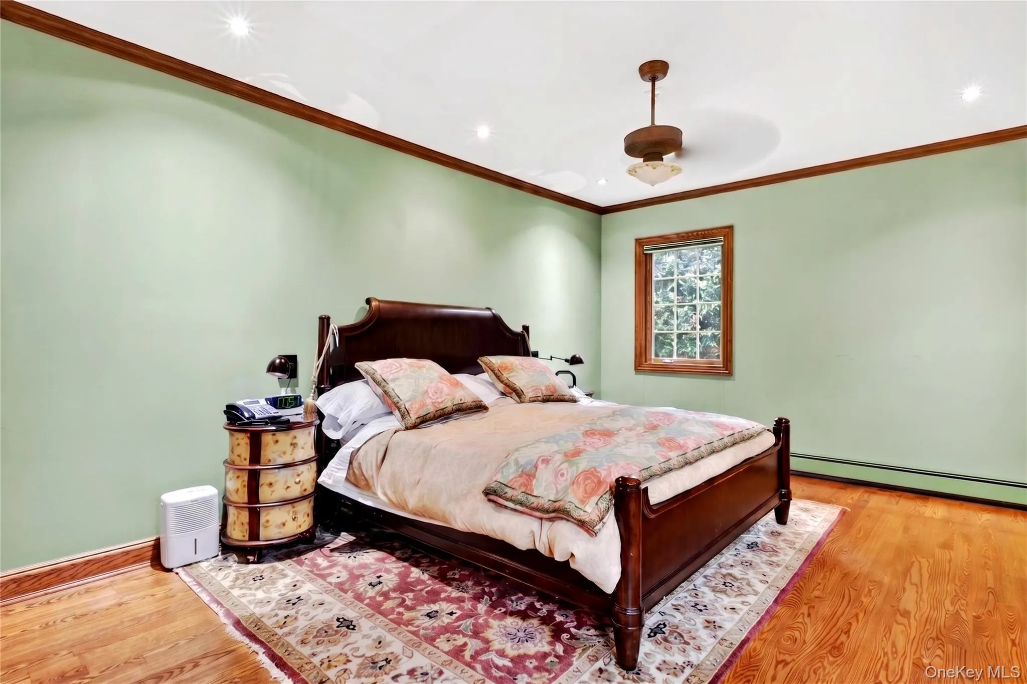 12 Avon Lane, North Hempstead, NY, 6 Bedrooms Bedrooms, 10 Rooms Rooms,4 BathroomsBathrooms,Residential,For Rent,Avon,0,1002375 12 Avon Lane, North Hempstead, NY, 6 Bedrooms Bedrooms, 10 Rooms Rooms,4 BathroomsBathrooms,Residential,For Rent,Avon,0,1002375