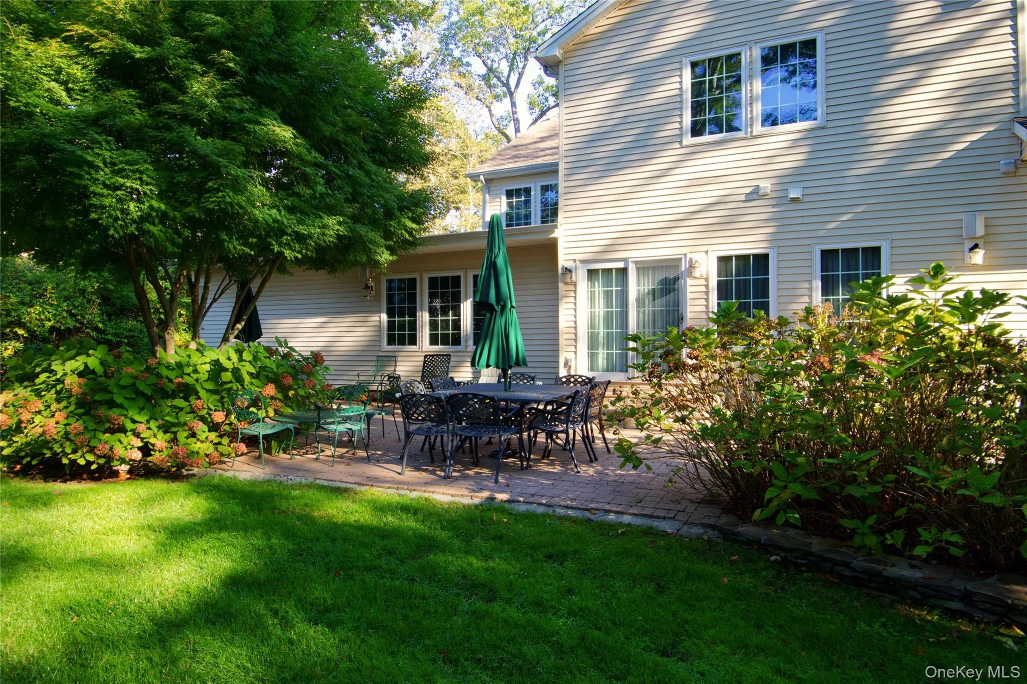 12 Avon Lane, North Hempstead, NY, 6 Bedrooms Bedrooms, 10 Rooms Rooms,4 BathroomsBathrooms,Residential,For Rent,Avon,0,1002375 12 Avon Lane, North Hempstead, NY, 6 Bedrooms Bedrooms, 10 Rooms Rooms,4 BathroomsBathrooms,Residential,For Rent,Avon,0,1002375