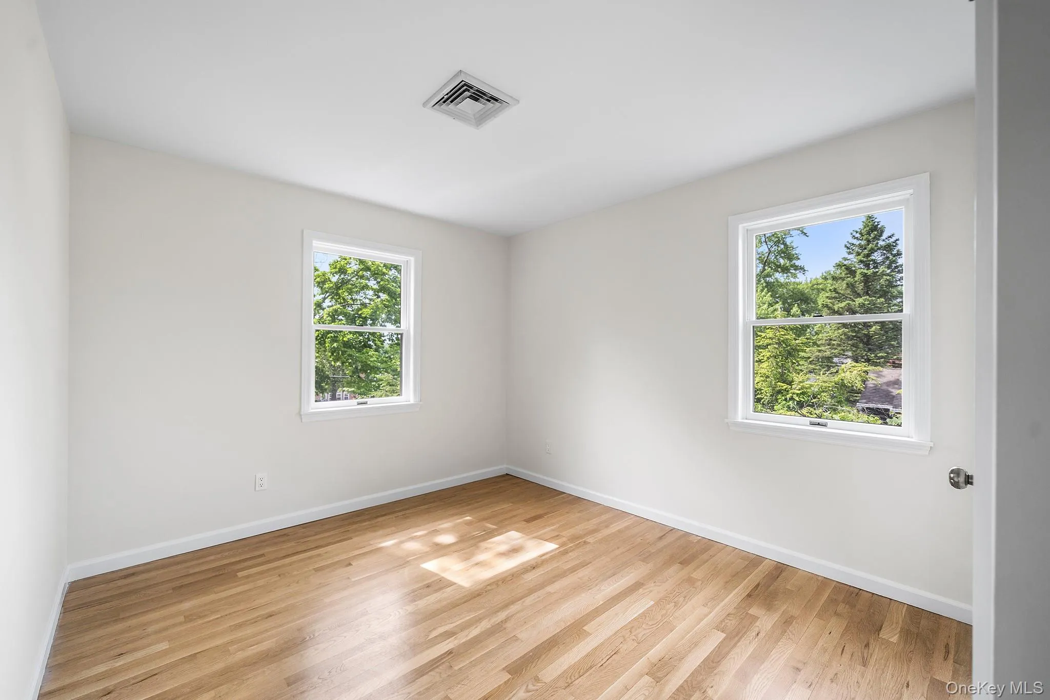 110 Franklin Avenue, Mount Pleasant, NY, 5 Bedrooms Bedrooms, 11 Rooms Rooms,2 BathroomsBathrooms,Residential,For Rent,Franklin,0,1002380 110 Franklin Avenue, Mount Pleasant, NY, 5 Bedrooms Bedrooms, 11 Rooms Rooms,2 BathroomsBathrooms,Residential,For Rent,Franklin,0,1002380
