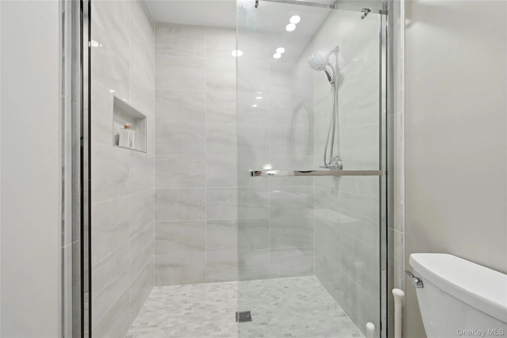 875 Deerfoot Path, Southold, NY, 5 Bedrooms Bedrooms, 10 Rooms Rooms,4 BathroomsBathrooms,Residential Lease,For Rent,Deerfoot,0,1002385 875 Deerfoot Path, Southold, NY, 5 Bedrooms Bedrooms, 10 Rooms Rooms,4 BathroomsBathrooms,Residential Lease,For Rent,Deerfoot,0,1002385