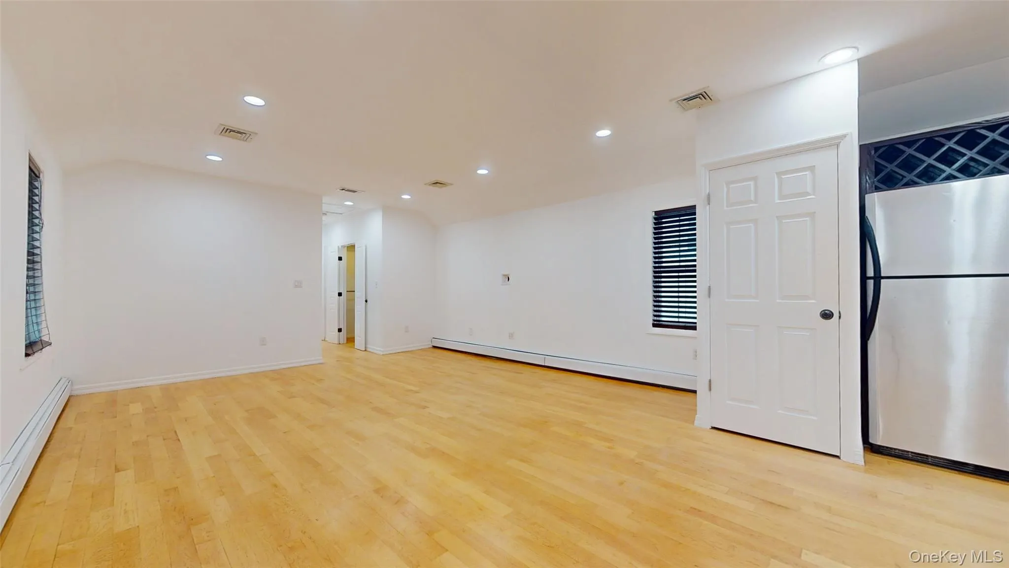 138-15 82nd Drive, New York, NY, 1 Bedroom Bedrooms, 3 Rooms Rooms,1 BathroomBathrooms,Residential Lease,For Rent,82nd,0,1002399 138-15 82nd Drive, New York, NY, 1 Bedroom Bedrooms, 3 Rooms Rooms,1 BathroomBathrooms,Residential Lease,For Rent,82nd,0,1002399