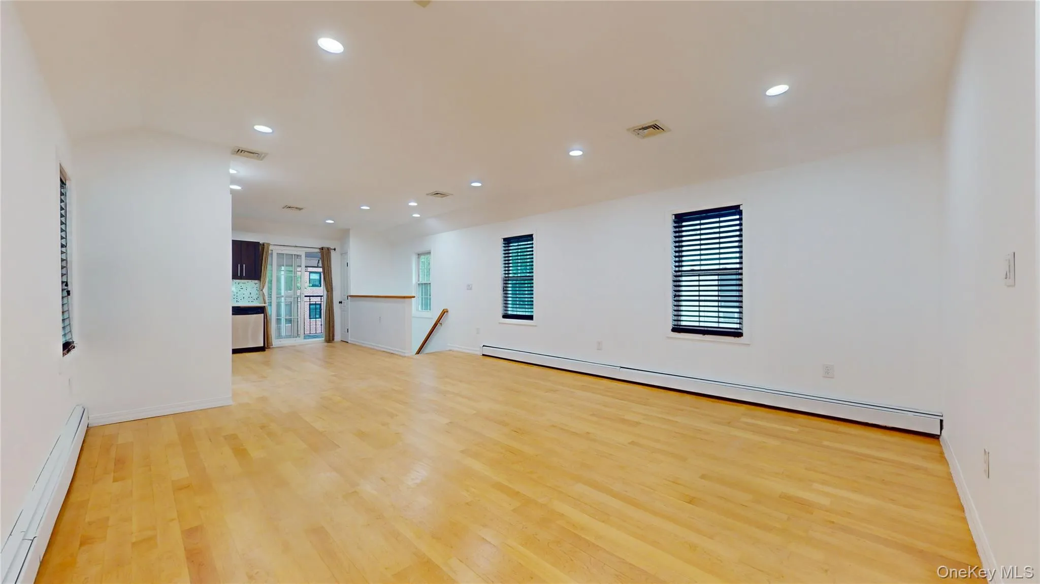 138-15 82nd Drive, New York, NY, 1 Bedroom Bedrooms, 3 Rooms Rooms,1 BathroomBathrooms,Residential Lease,For Rent,82nd,0,1002399 138-15 82nd Drive, New York, NY, 1 Bedroom Bedrooms, 3 Rooms Rooms,1 BathroomBathrooms,Residential Lease,For Rent,82nd,0,1002399