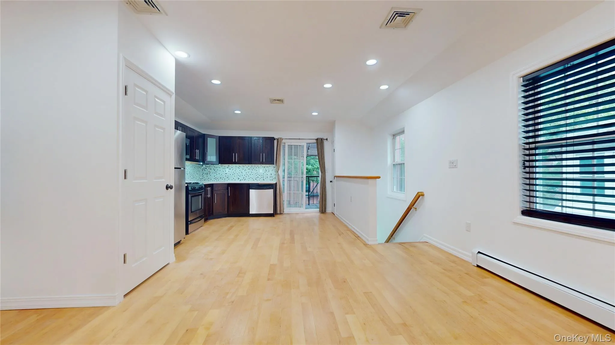138-15 82nd Drive, New York, NY, 1 Bedroom Bedrooms, 3 Rooms Rooms,1 BathroomBathrooms,Residential Lease,For Rent,82nd,0,1002399 138-15 82nd Drive, New York, NY, 1 Bedroom Bedrooms, 3 Rooms Rooms,1 BathroomBathrooms,Residential Lease,For Rent,82nd,0,1002399