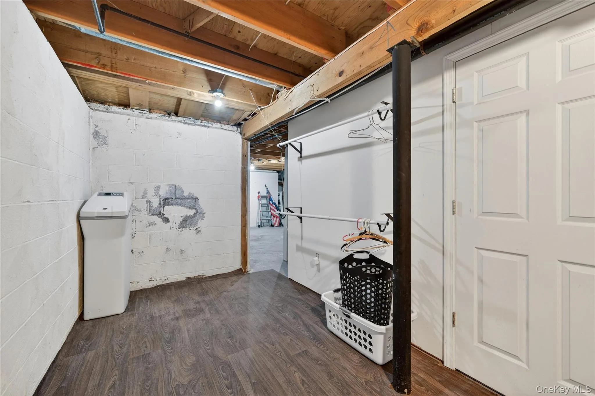 2 Acorn Court, Woodbury, NY, 3 Bedrooms Bedrooms, 11 Rooms Rooms,2 BathroomsBathrooms,Residential,For Rent,Acorn,0,1002400 2 Acorn Court, Woodbury, NY, 3 Bedrooms Bedrooms, 11 Rooms Rooms,2 BathroomsBathrooms,Residential,For Rent,Acorn,0,1002400