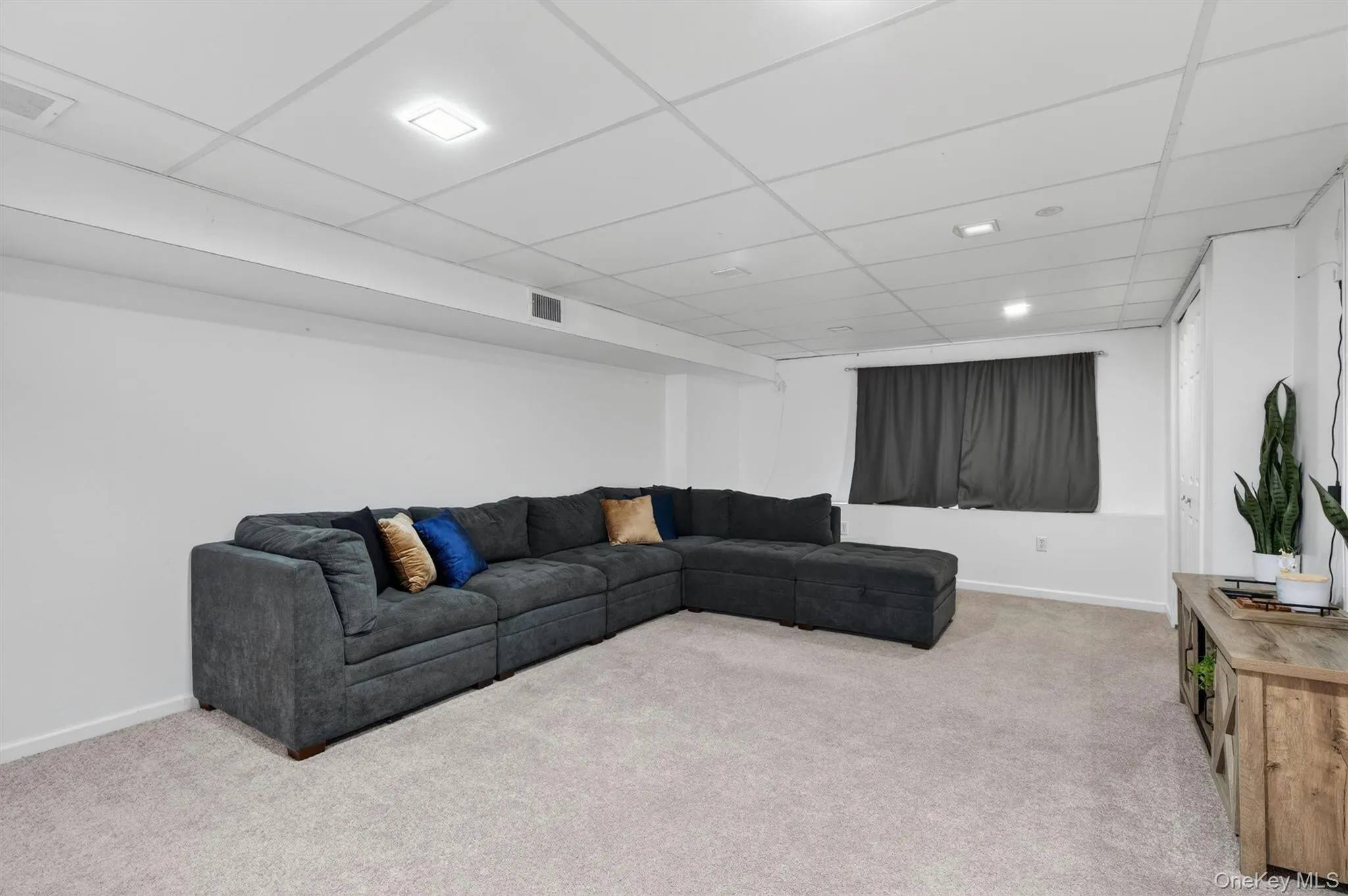 2 Acorn Court, Woodbury, NY, 3 Bedrooms Bedrooms, 11 Rooms Rooms,2 BathroomsBathrooms,Residential,For Rent,Acorn,0,1002400 2 Acorn Court, Woodbury, NY, 3 Bedrooms Bedrooms, 11 Rooms Rooms,2 BathroomsBathrooms,Residential,For Rent,Acorn,0,1002400