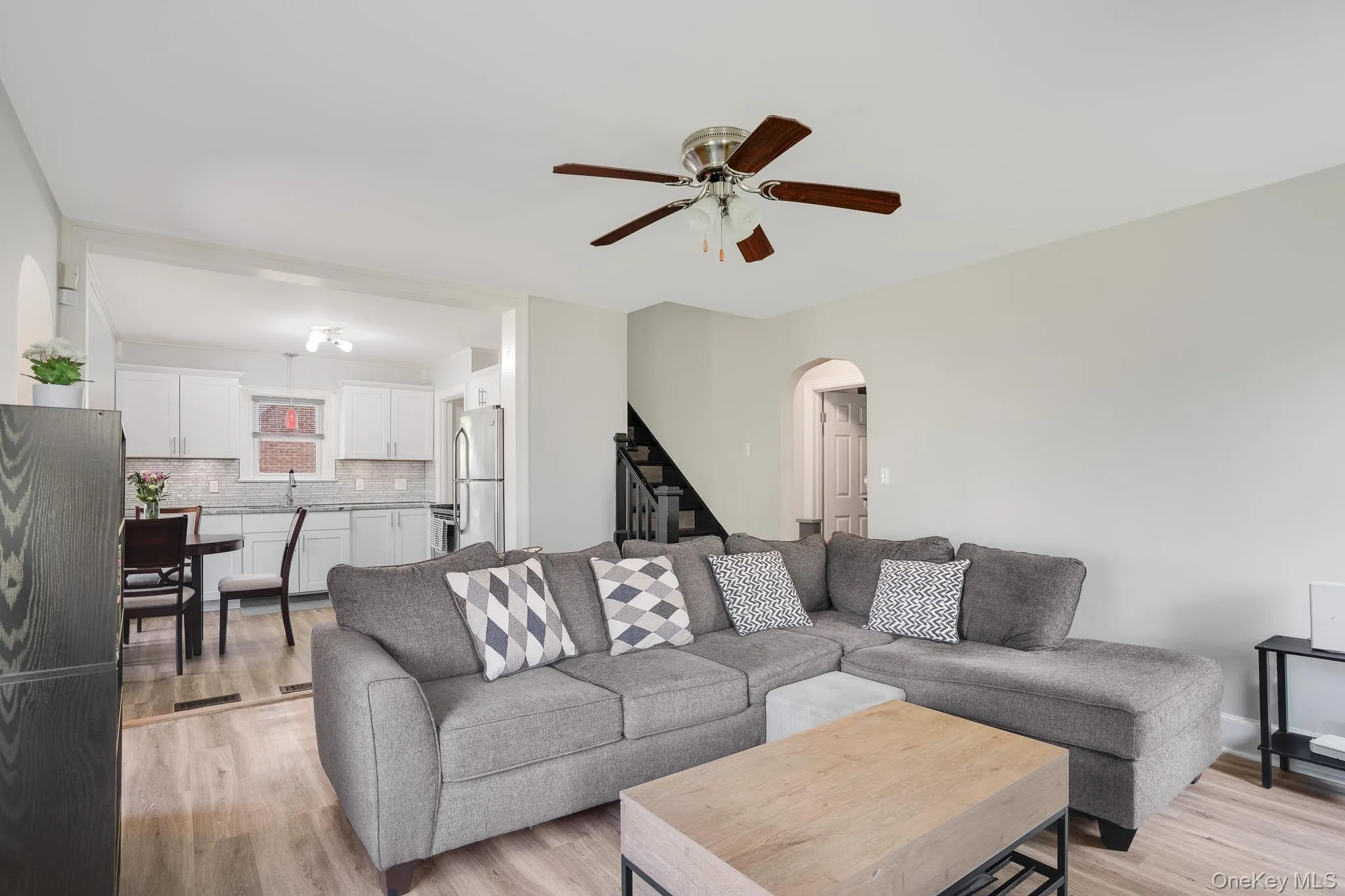 28 Ziegler Avenue, Poughkeepsie (town), NY, 3 Bedrooms Bedrooms, 8 Rooms Rooms,1 BathroomBathrooms,Residential,For Rent,Ziegler,0,1002404 28 Ziegler Avenue, Poughkeepsie (town), NY, 3 Bedrooms Bedrooms, 8 Rooms Rooms,1 BathroomBathrooms,Residential,For Rent,Ziegler,0,1002404