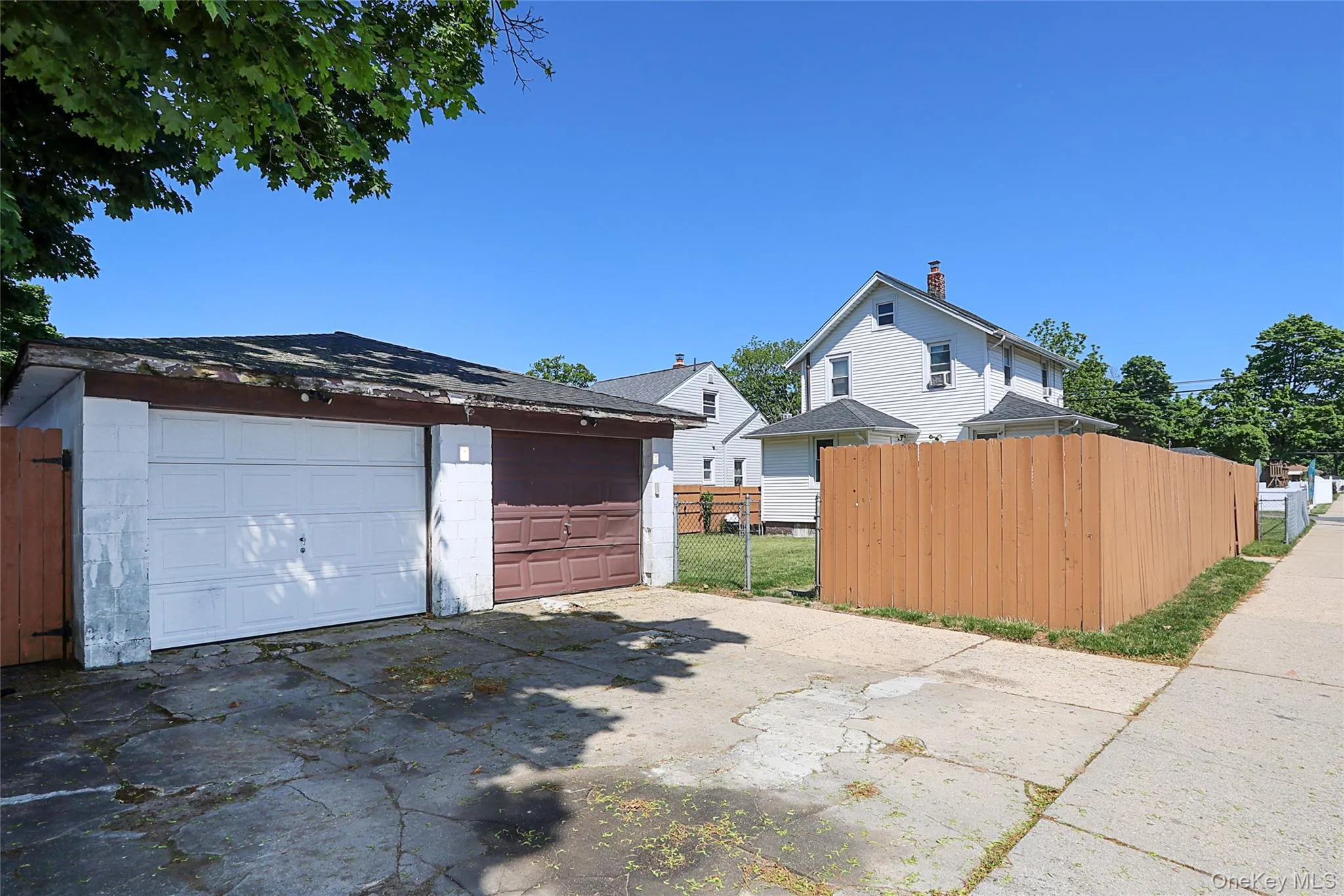 2 Car Detached Garage with Automatic Doors 2 Car Detached Garage with Automatic Doors