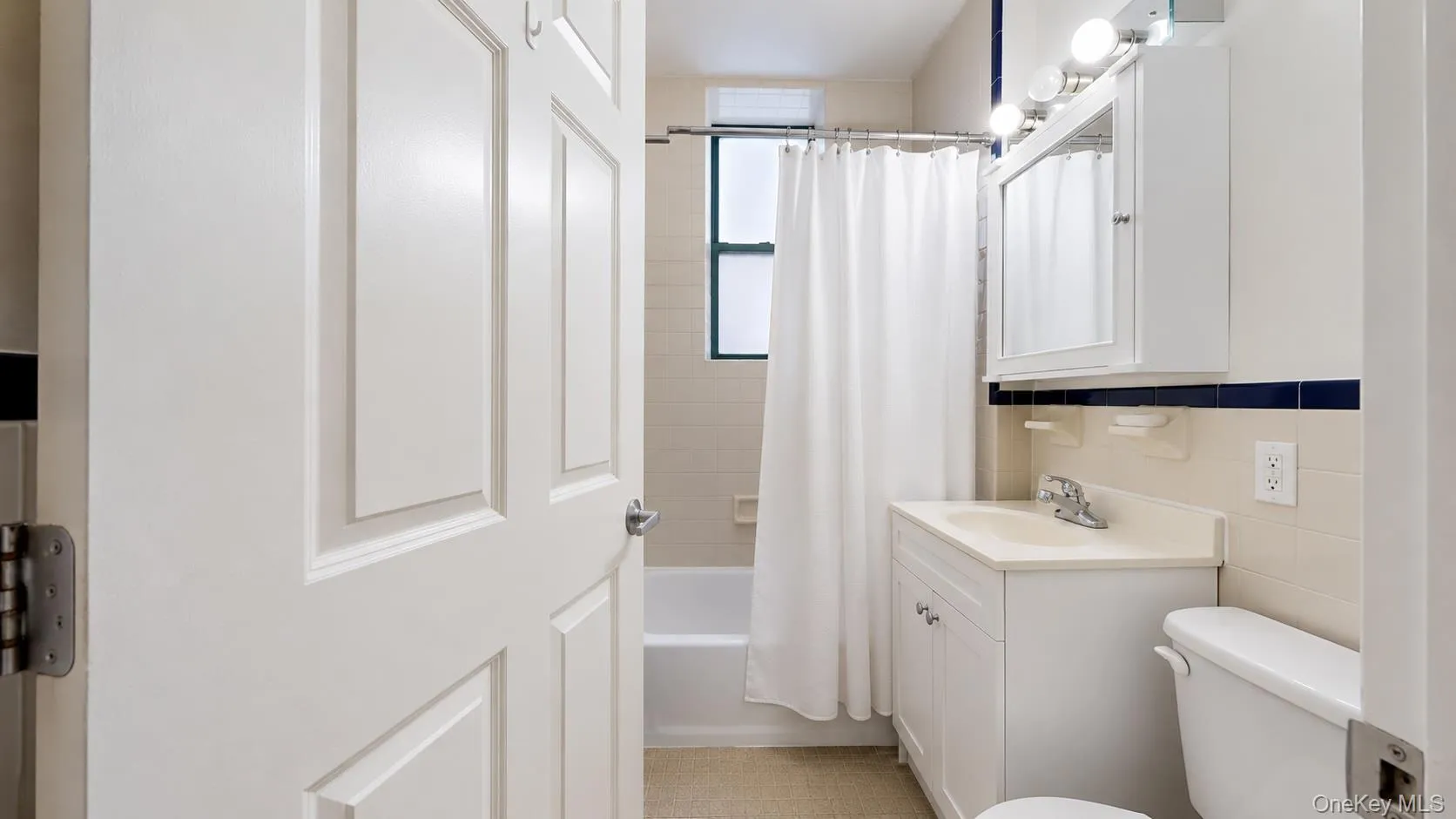 239 148th Street, New York, NY, 3 Bedrooms Bedrooms, 6 Rooms Rooms,1 BathroomBathrooms,Residential,For Rent,148th,0,1002407 239 148th Street, New York, NY, 3 Bedrooms Bedrooms, 6 Rooms Rooms,1 BathroomBathrooms,Residential,For Rent,148th,0,1002407