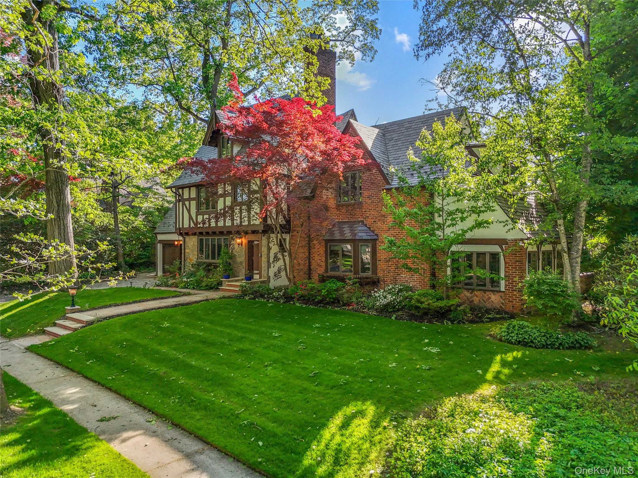 2 Rutland Road, North Hempstead, NY, 6 Bedrooms Bedrooms, 17 Rooms Rooms,4 BathroomsBathrooms,Residential,For Rent,Rutland,0,1002414 2 Rutland Road, North Hempstead, NY, 6 Bedrooms Bedrooms, 17 Rooms Rooms,4 BathroomsBathrooms,Residential,For Rent,Rutland,0,1002414