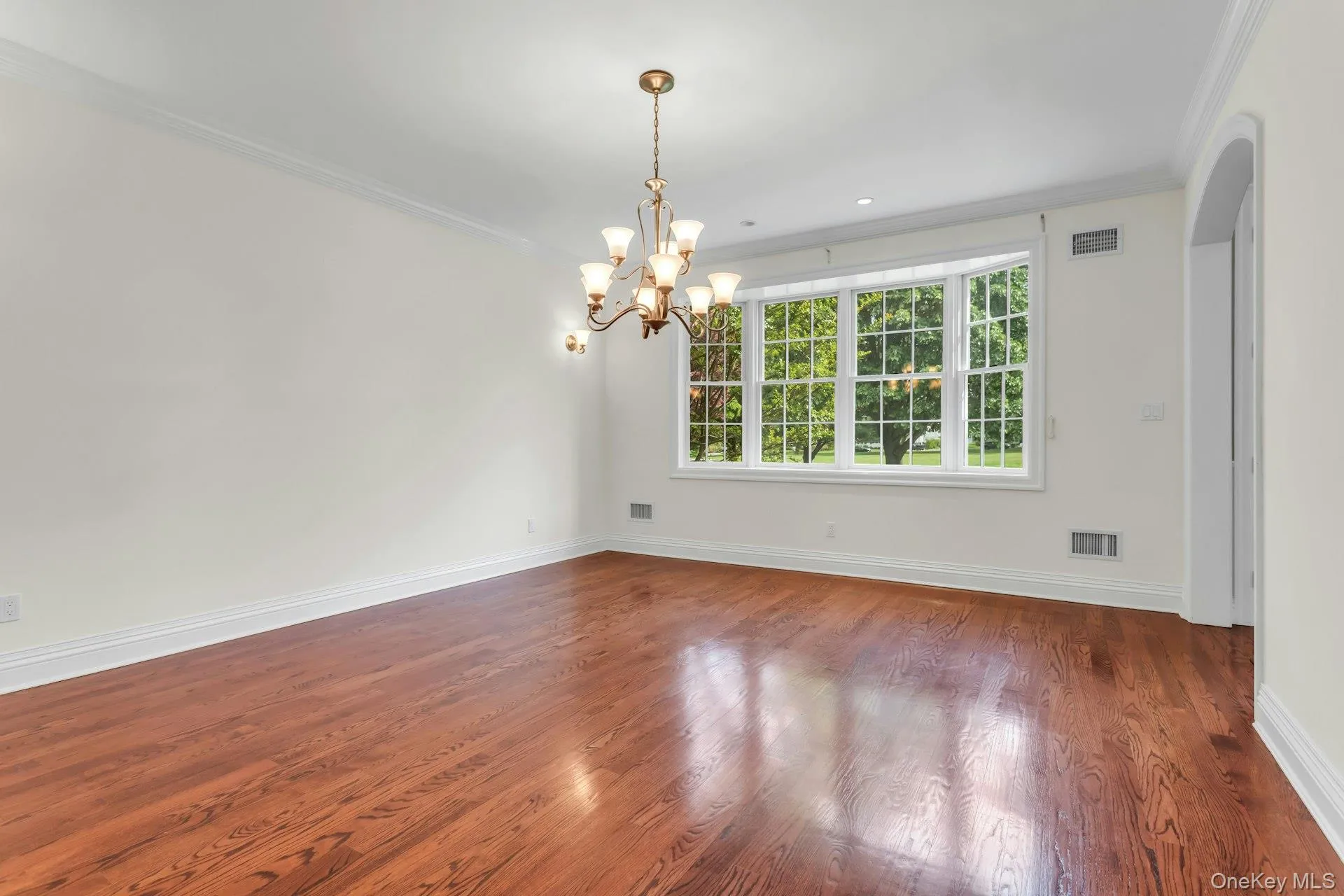 11 Plandome Drive, North Hempstead, NY, 6 Bedrooms Bedrooms, 11 Rooms Rooms,5 BathroomsBathrooms,Residential Lease,For Rent,Plandome,0,1002417 11 Plandome Drive, North Hempstead, NY, 6 Bedrooms Bedrooms, 11 Rooms Rooms,5 BathroomsBathrooms,Residential Lease,For Rent,Plandome,0,1002417