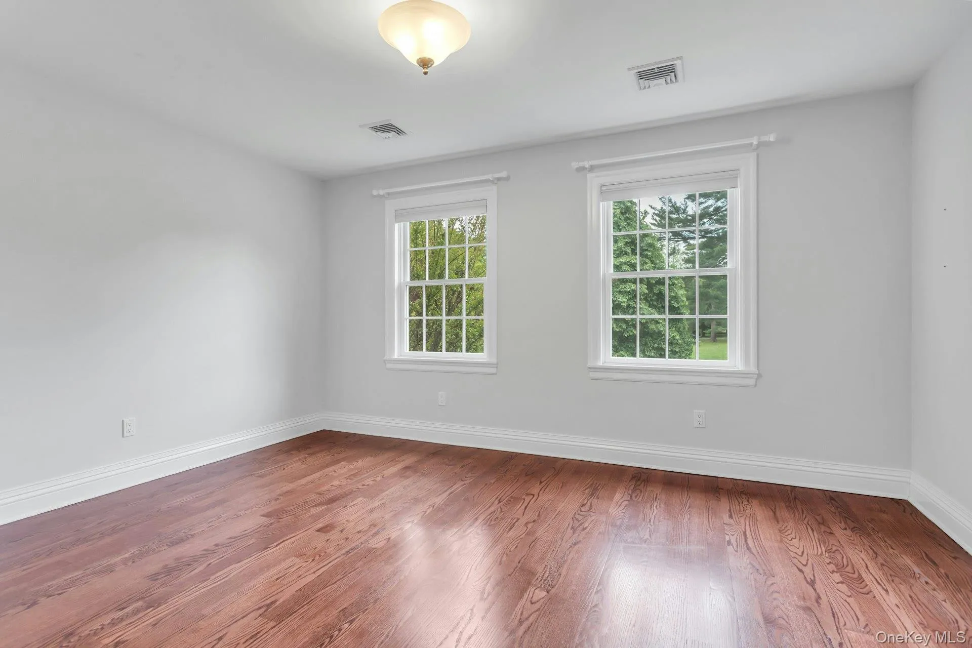 11 Plandome Drive, North Hempstead, NY, 6 Bedrooms Bedrooms, 11 Rooms Rooms,5 BathroomsBathrooms,Residential Lease,For Rent,Plandome,0,1002417 11 Plandome Drive, North Hempstead, NY, 6 Bedrooms Bedrooms, 11 Rooms Rooms,5 BathroomsBathrooms,Residential Lease,For Rent,Plandome,0,1002417