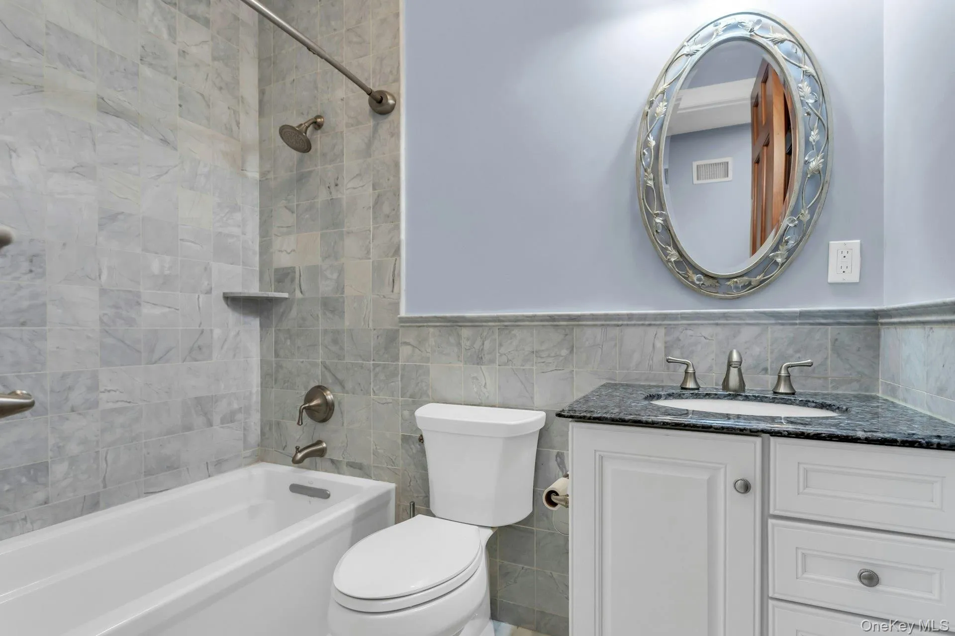 11 Plandome Drive, North Hempstead, NY, 6 Bedrooms Bedrooms, 11 Rooms Rooms,5 BathroomsBathrooms,Residential Lease,For Rent,Plandome,0,1002417 11 Plandome Drive, North Hempstead, NY, 6 Bedrooms Bedrooms, 11 Rooms Rooms,5 BathroomsBathrooms,Residential Lease,For Rent,Plandome,0,1002417
