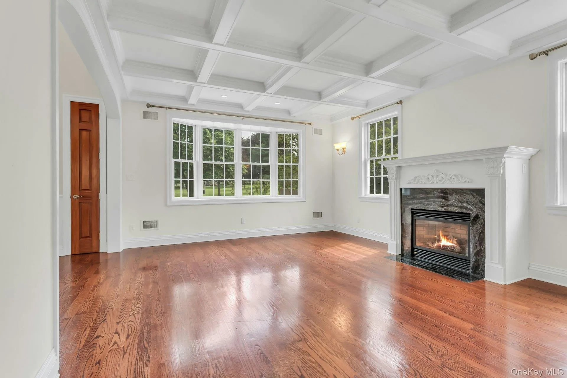 11 Plandome Drive, North Hempstead, NY, 6 Bedrooms Bedrooms, 11 Rooms Rooms,5 BathroomsBathrooms,Residential Lease,For Rent,Plandome,0,1002417 11 Plandome Drive, North Hempstead, NY, 6 Bedrooms Bedrooms, 11 Rooms Rooms,5 BathroomsBathrooms,Residential Lease,For Rent,Plandome,0,1002417