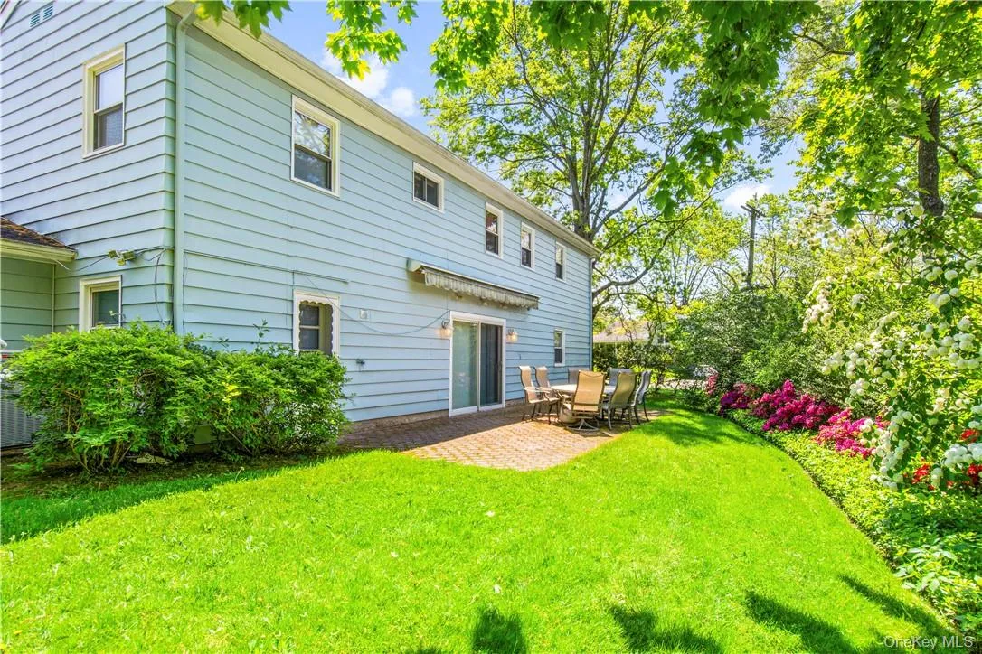 372 Heathcote Road, Scarsdale, NY, 4 Bedrooms Bedrooms, 7 Rooms Rooms,3 BathroomsBathrooms,Residential Lease,For Rent,Heathcote,0,1002419 372 Heathcote Road, Scarsdale, NY, 4 Bedrooms Bedrooms, 7 Rooms Rooms,3 BathroomsBathrooms,Residential Lease,For Rent,Heathcote,0,1002419