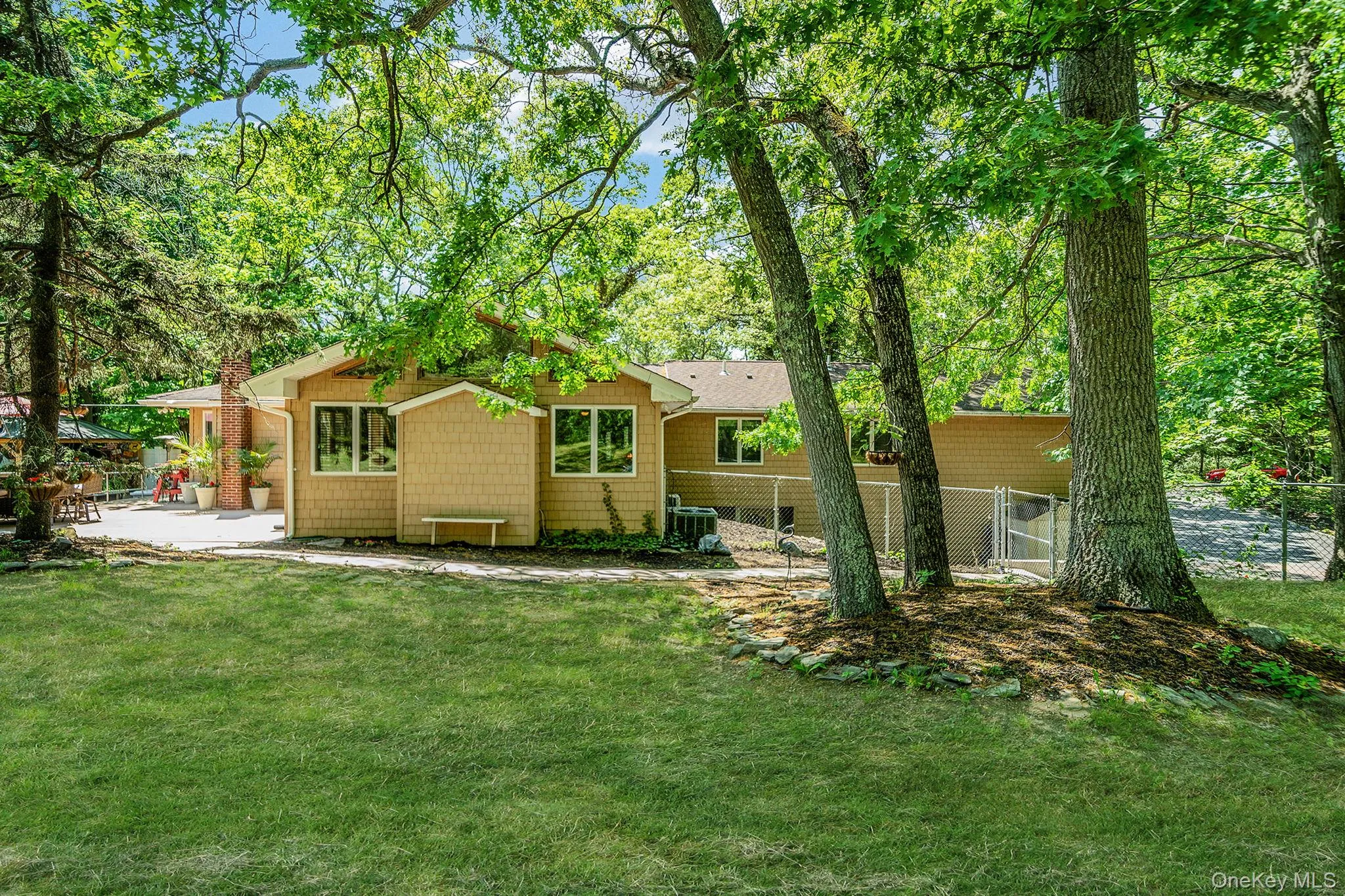 5 Valerie Court, Brookhaven, NY, 3 Bedrooms Bedrooms, 8 Rooms Rooms,3 BathroomsBathrooms,Residential Sale,For Rent,Valerie,0,1002420 5 Valerie Court, Brookhaven, NY, 3 Bedrooms Bedrooms, 8 Rooms Rooms,3 BathroomsBathrooms,Residential Sale,For Rent,Valerie,0,1002420