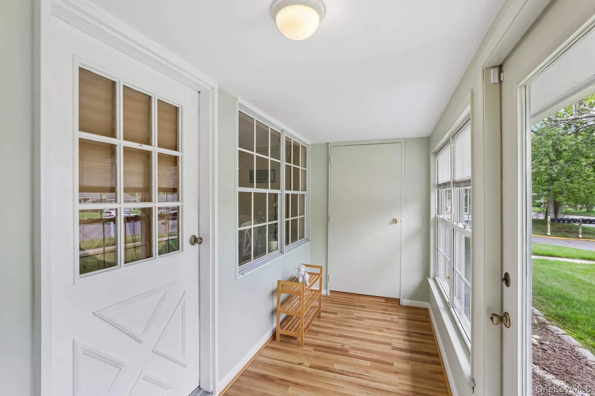 196 Newcastle Court, Brookhaven, NY, 2 Bedrooms Bedrooms, 5 Rooms Rooms,1 BathroomBathrooms,Residential,For Rent,Newcastle,0,1002428 196 Newcastle Court, Brookhaven, NY, 2 Bedrooms Bedrooms, 5 Rooms Rooms,1 BathroomBathrooms,Residential,For Rent,Newcastle,0,1002428