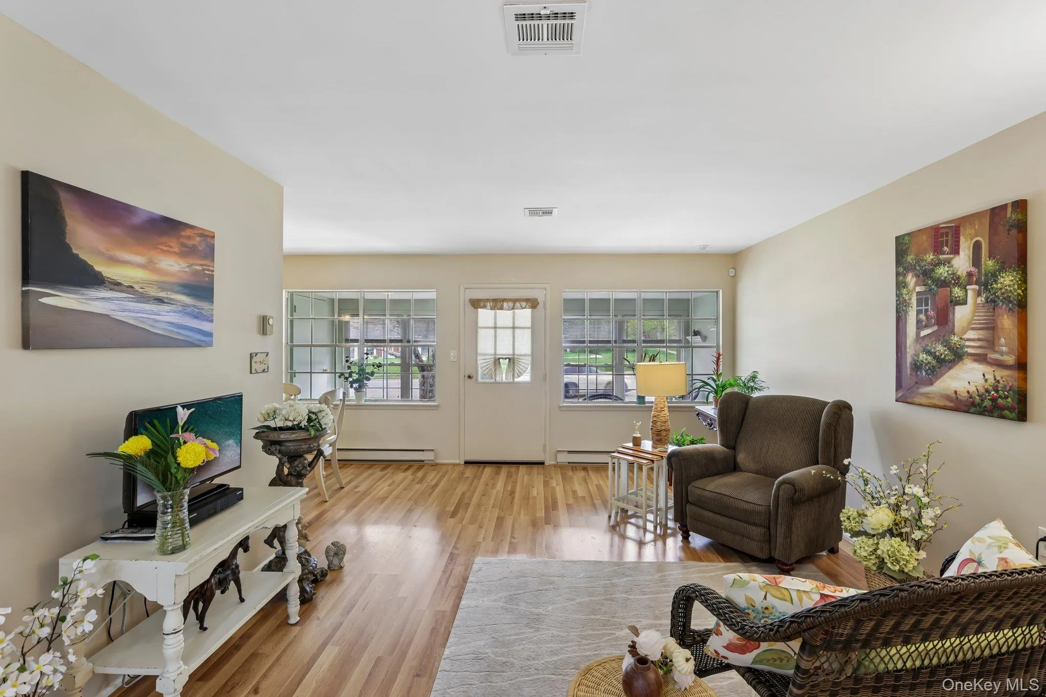 196 Newcastle Court, Brookhaven, NY, 2 Bedrooms Bedrooms, 5 Rooms Rooms,1 BathroomBathrooms,Residential,For Rent,Newcastle,0,1002428 196 Newcastle Court, Brookhaven, NY, 2 Bedrooms Bedrooms, 5 Rooms Rooms,1 BathroomBathrooms,Residential,For Rent,Newcastle,0,1002428