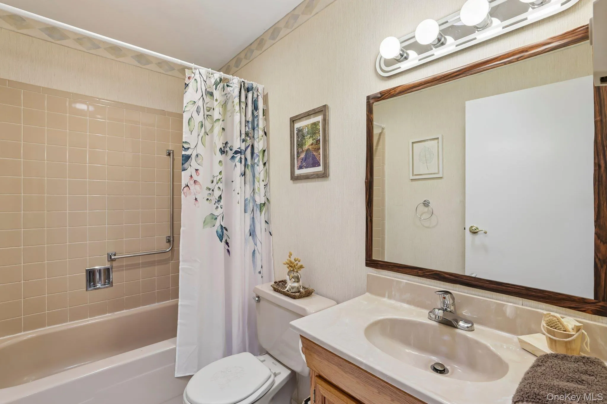 196 Newcastle Court, Brookhaven, NY, 2 Bedrooms Bedrooms, 5 Rooms Rooms,1 BathroomBathrooms,Residential,For Rent,Newcastle,0,1002428 196 Newcastle Court, Brookhaven, NY, 2 Bedrooms Bedrooms, 5 Rooms Rooms,1 BathroomBathrooms,Residential,For Rent,Newcastle,0,1002428