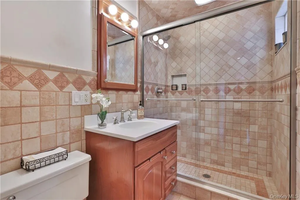 6 Raven Way, Mount Pleasant, NY, 4 Bedrooms Bedrooms, 10 Rooms Rooms,4 BathroomsBathrooms,Residential Lease,For Rent,Raven,0,1002439 6 Raven Way, Mount Pleasant, NY, 4 Bedrooms Bedrooms, 10 Rooms Rooms,4 BathroomsBathrooms,Residential Lease,For Rent,Raven,0,1002439