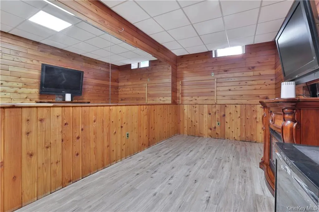 6 Raven Way, Mount Pleasant, NY, 4 Bedrooms Bedrooms, 10 Rooms Rooms,4 BathroomsBathrooms,Residential Lease,For Rent,Raven,0,1002439 6 Raven Way, Mount Pleasant, NY, 4 Bedrooms Bedrooms, 10 Rooms Rooms,4 BathroomsBathrooms,Residential Lease,For Rent,Raven,0,1002439
