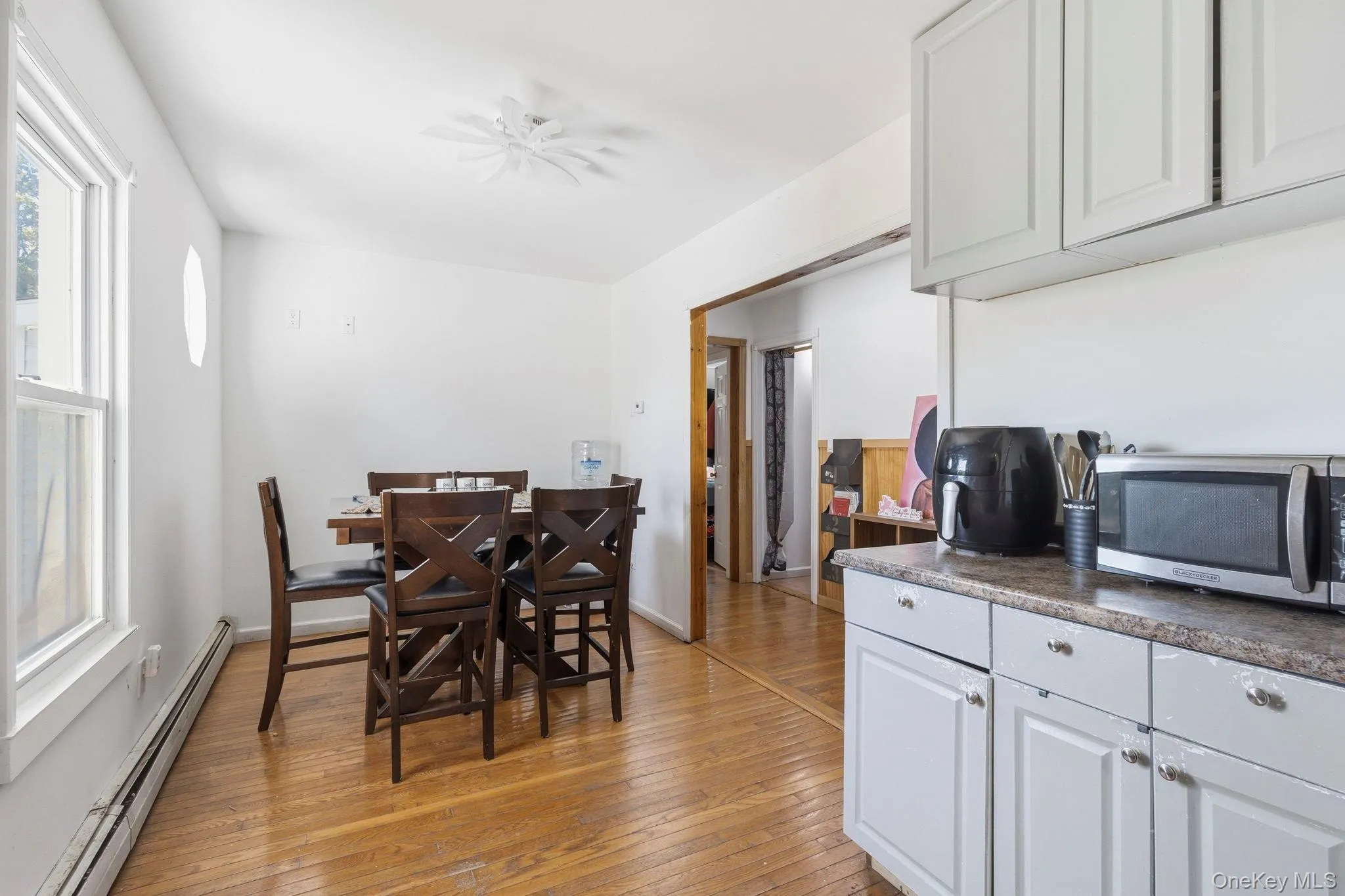 21 Mary Avenue, Carmel, NY, 3 Bedrooms Bedrooms, 5 Rooms Rooms,1 BathroomBathrooms,Residential,For Rent,Mary,0,1002441 21 Mary Avenue, Carmel, NY, 3 Bedrooms Bedrooms, 5 Rooms Rooms,1 BathroomBathrooms,Residential,For Rent,Mary,0,1002441