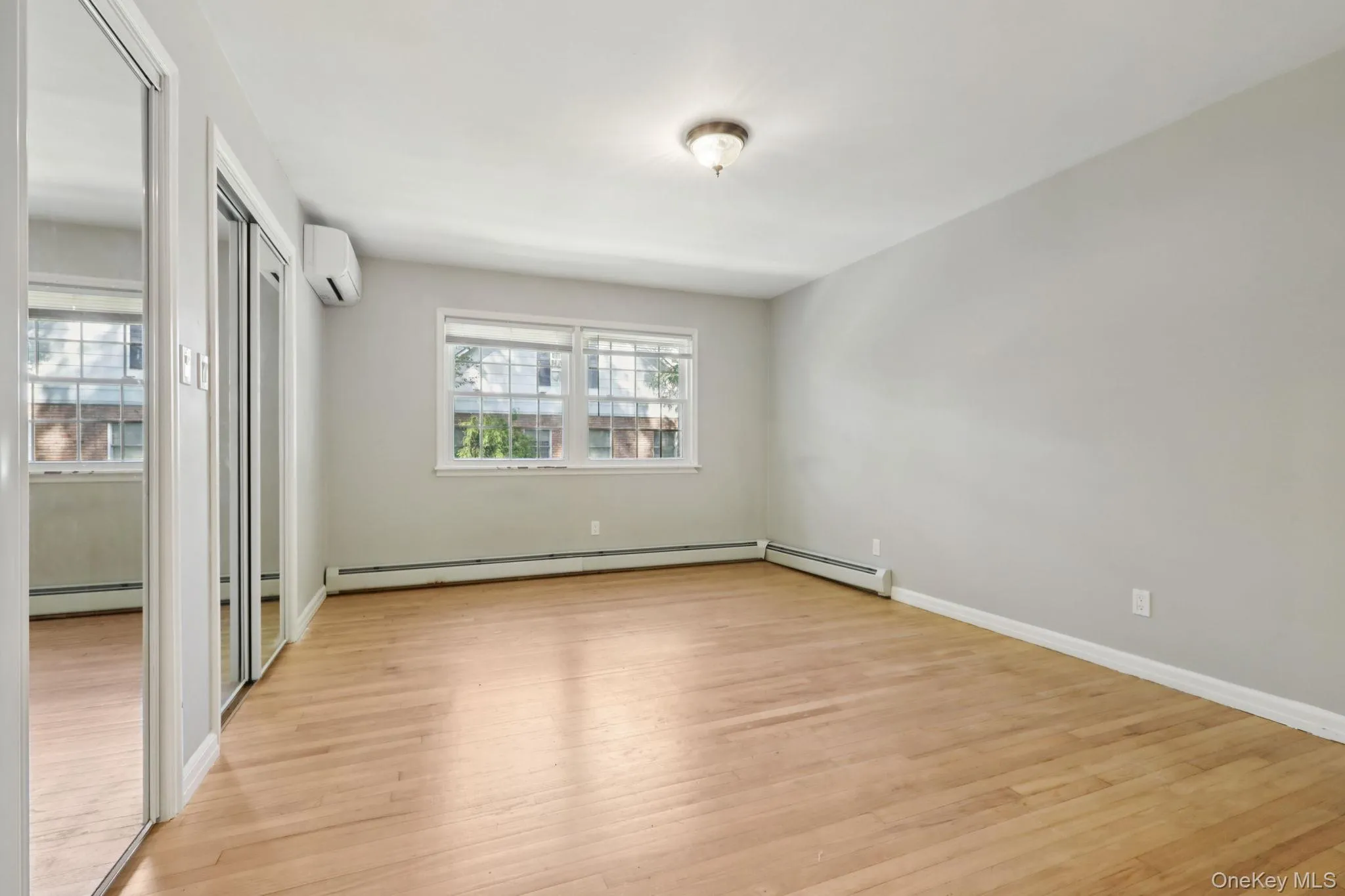 2nd floor bedroom ~ perfect for extended family and guests 2nd floor bedroom ~ perfect for extended family and guests