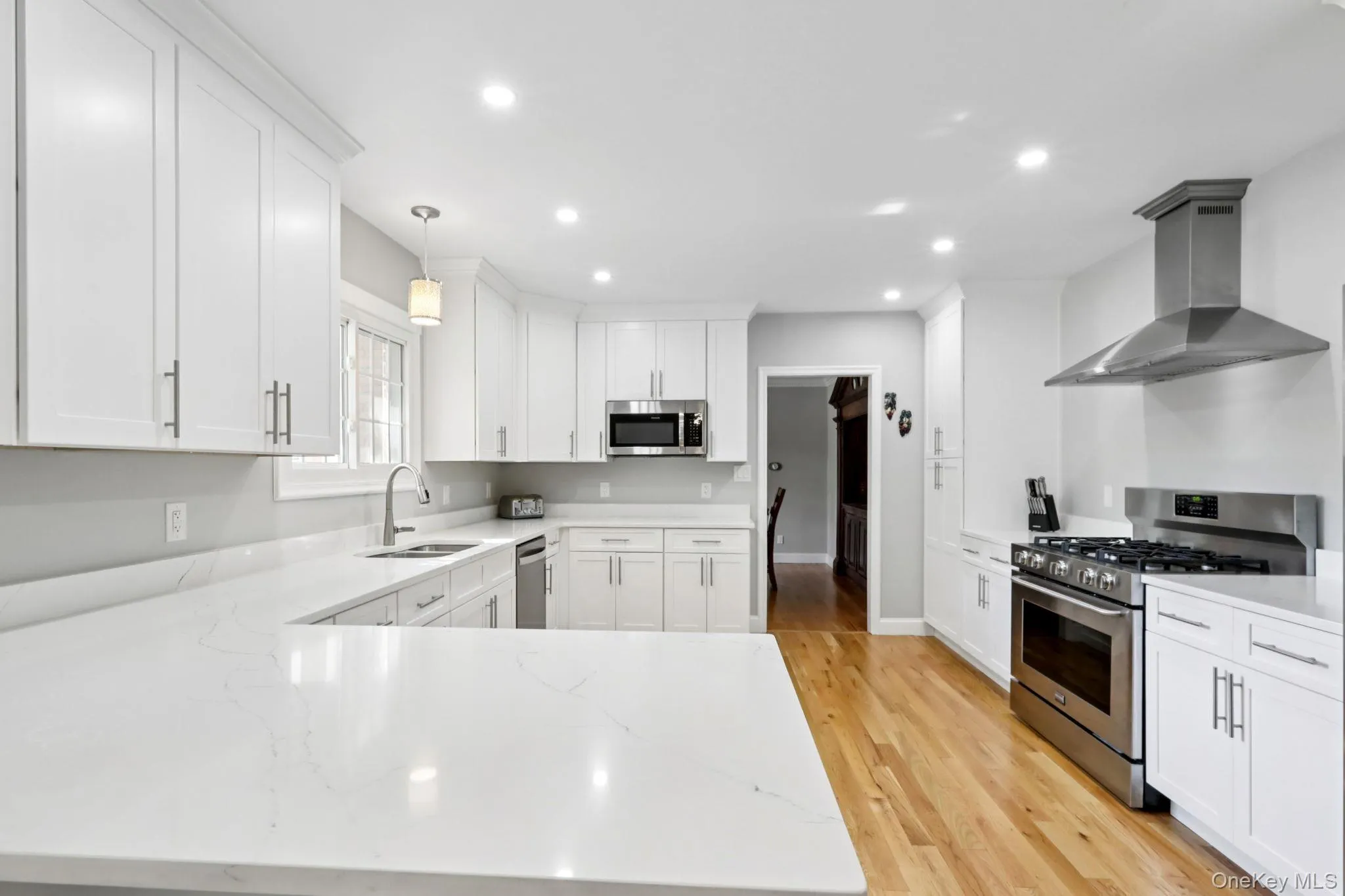 2 Myrtle Avenue, Warwick (town), NY, 5 Bedrooms Bedrooms, 10 Rooms Rooms,4 BathroomsBathrooms,Residential,For Rent,Myrtle,0,1002446 2 Myrtle Avenue, Warwick (town), NY, 5 Bedrooms Bedrooms, 10 Rooms Rooms,4 BathroomsBathrooms,Residential,For Rent,Myrtle,0,1002446