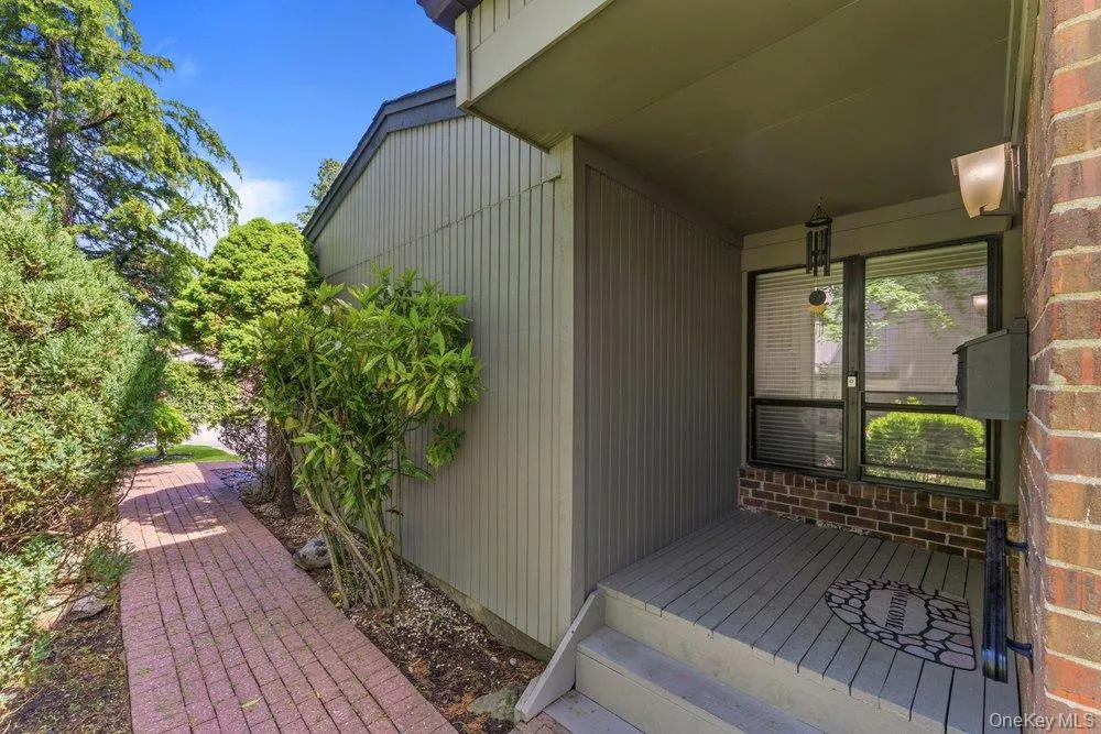 76 Estate Drive, Oyster Bay, NY, 3 Bedrooms Bedrooms, 8 Rooms Rooms,3 BathroomsBathrooms,Residential,For Rent,Estate,0,1002448 76 Estate Drive, Oyster Bay, NY, 3 Bedrooms Bedrooms, 8 Rooms Rooms,3 BathroomsBathrooms,Residential,For Rent,Estate,0,1002448