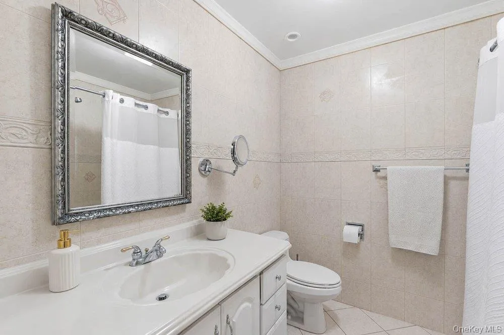 76 Estate Drive, Oyster Bay, NY, 3 Bedrooms Bedrooms, 8 Rooms Rooms,3 BathroomsBathrooms,Residential,For Rent,Estate,0,1002448 76 Estate Drive, Oyster Bay, NY, 3 Bedrooms Bedrooms, 8 Rooms Rooms,3 BathroomsBathrooms,Residential,For Rent,Estate,0,1002448