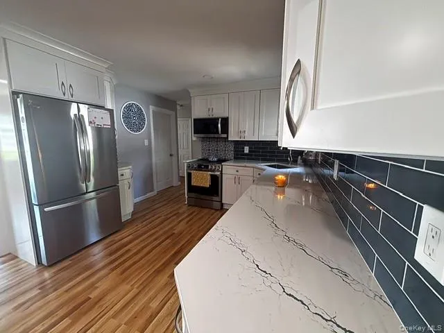 185 Audley Court, Babylon, NY, 3 Bedrooms Bedrooms, 7 Rooms Rooms,1 BathroomBathrooms,Residential,For Rent,Audley,0,1002450 185 Audley Court, Babylon, NY, 3 Bedrooms Bedrooms, 7 Rooms Rooms,1 BathroomBathrooms,Residential,For Rent,Audley,0,1002450