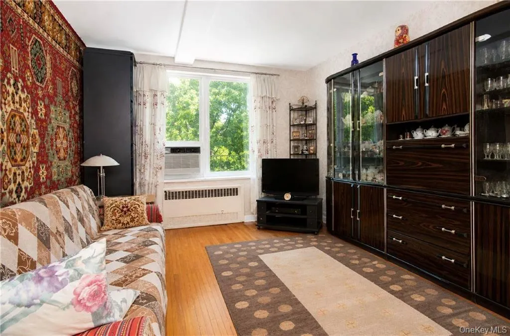 701 Gerald Court, New York, NY, 1 Bedroom Bedrooms, 3 Rooms Rooms,1 BathroomBathrooms,Residential,For Rent,Gerald,0,1002455 701 Gerald Court, New York, NY, 1 Bedroom Bedrooms, 3 Rooms Rooms,1 BathroomBathrooms,Residential,For Rent,Gerald,0,1002455