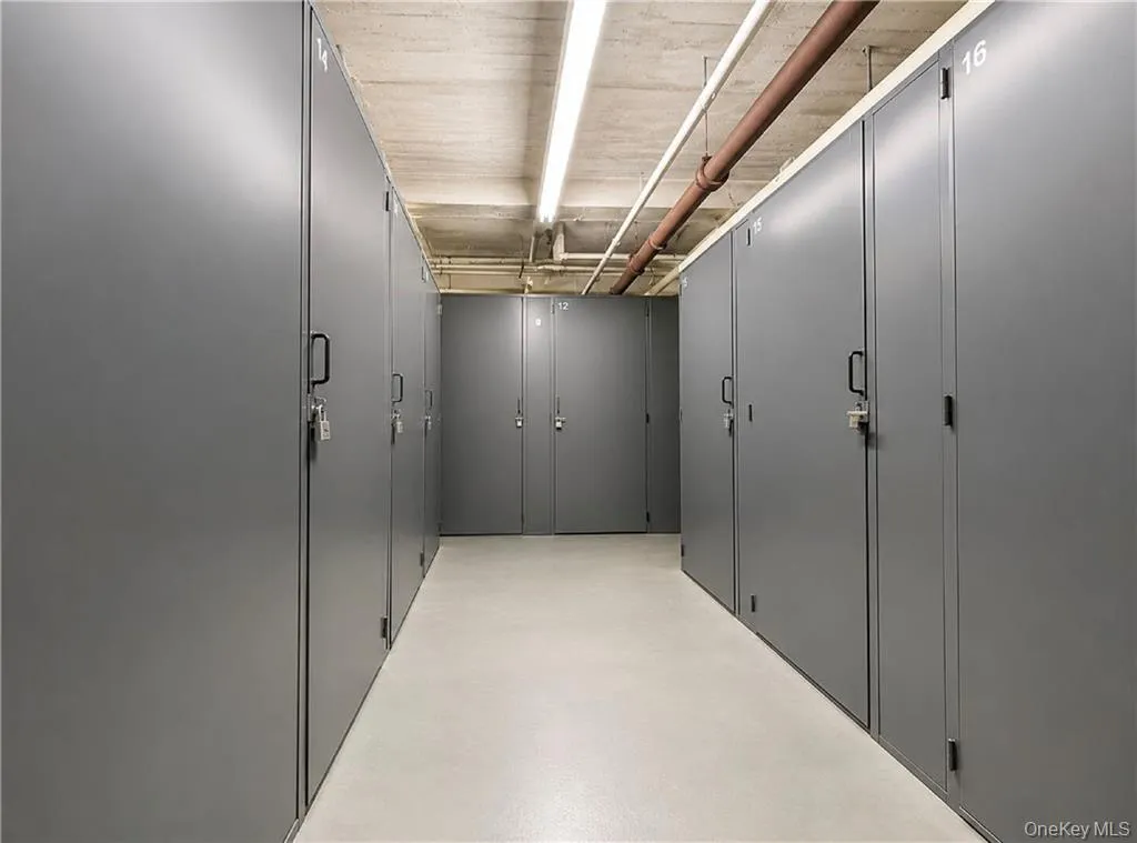 701 Gerald Court, New York, NY, 1 Bedroom Bedrooms, 3 Rooms Rooms,1 BathroomBathrooms,Residential,For Rent,Gerald,0,1002455 701 Gerald Court, New York, NY, 1 Bedroom Bedrooms, 3 Rooms Rooms,1 BathroomBathrooms,Residential,For Rent,Gerald,0,1002455
