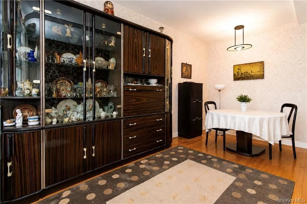 701 Gerald Court, New York, NY, 1 Bedroom Bedrooms, 3 Rooms Rooms,1 BathroomBathrooms,Residential,For Rent,Gerald,0,1002455 701 Gerald Court, New York, NY, 1 Bedroom Bedrooms, 3 Rooms Rooms,1 BathroomBathrooms,Residential,For Rent,Gerald,0,1002455
